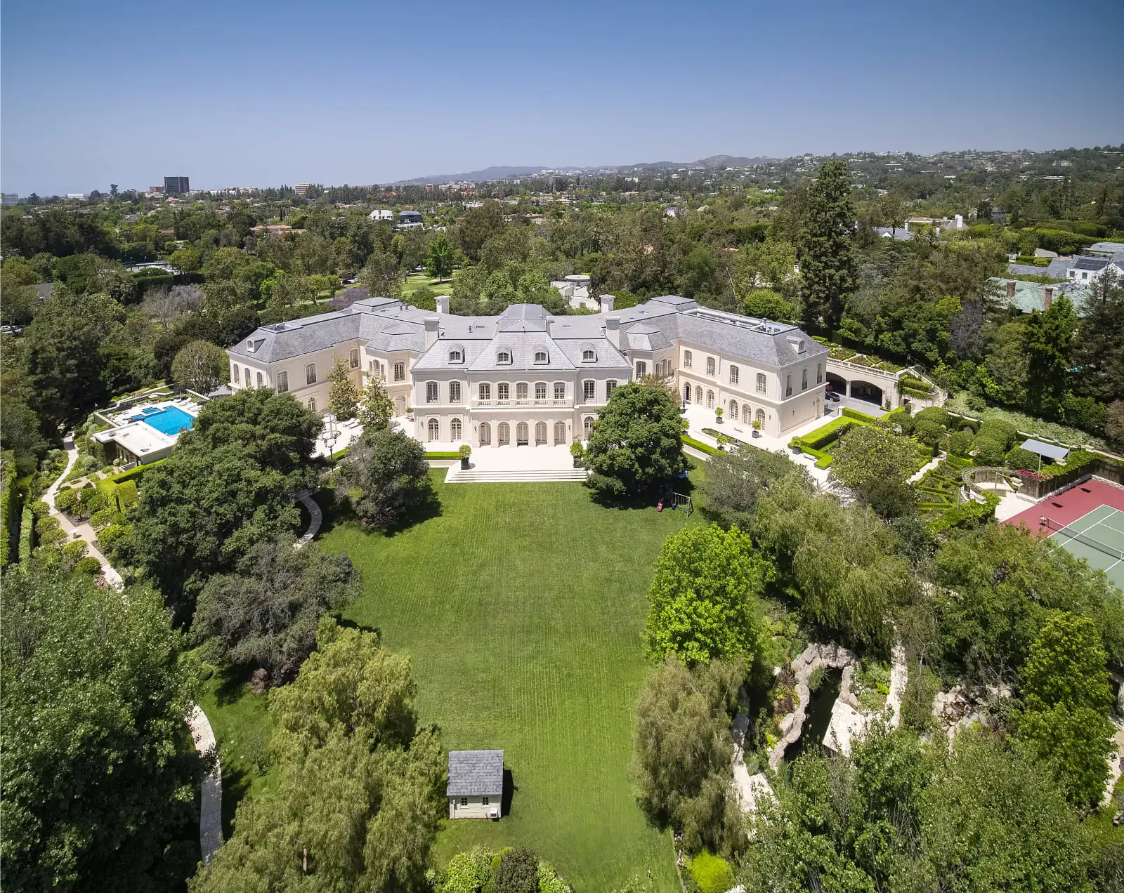 The $100+ Million Club: Hilton & Hyland's Ultra-Luxe Listings | Hilton ...