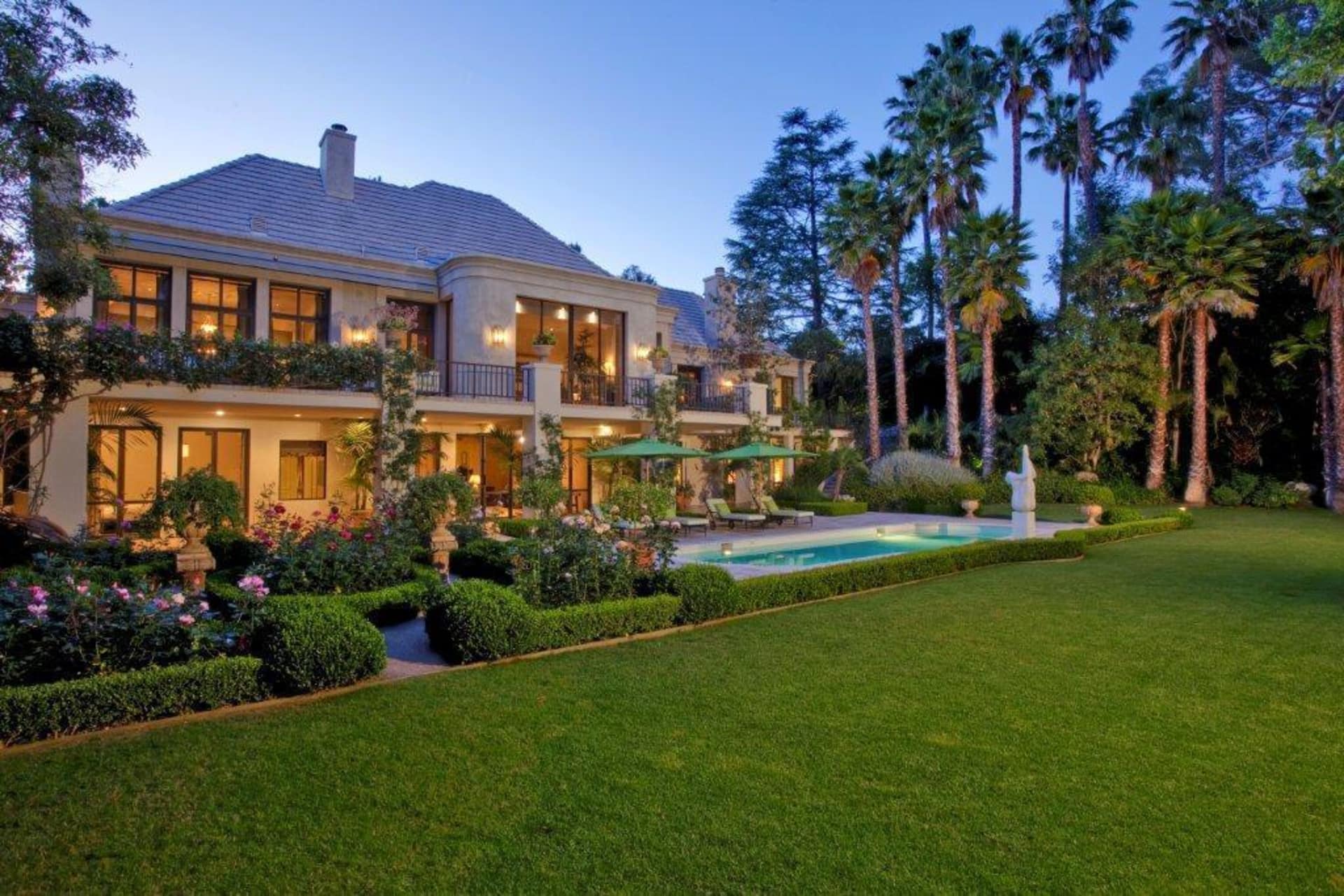 Top 5 Reasons Why Celebrities Love Beverly Hills Real Estate Hilton