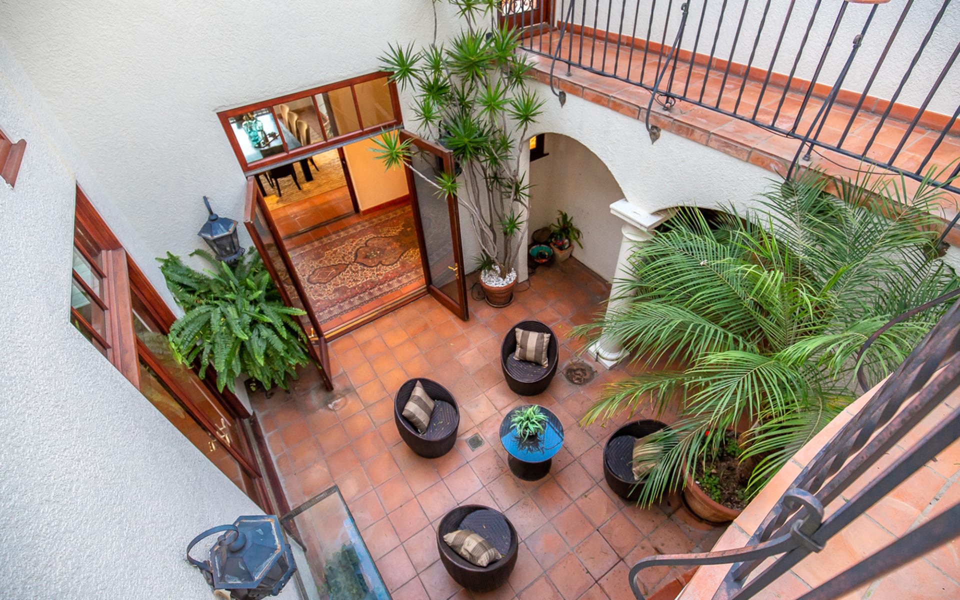 listing-img