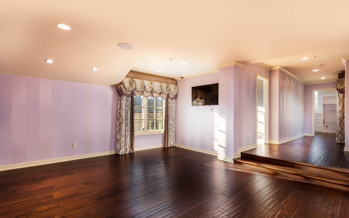 listing-img