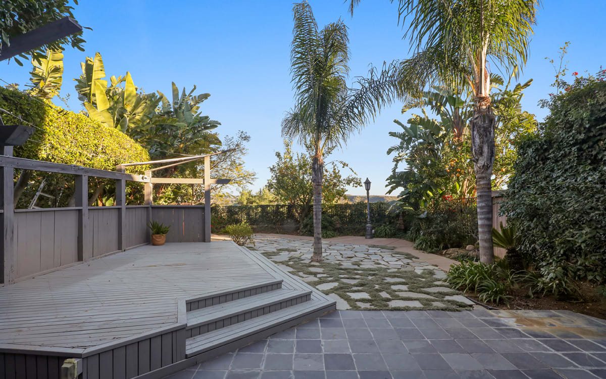 listing-img