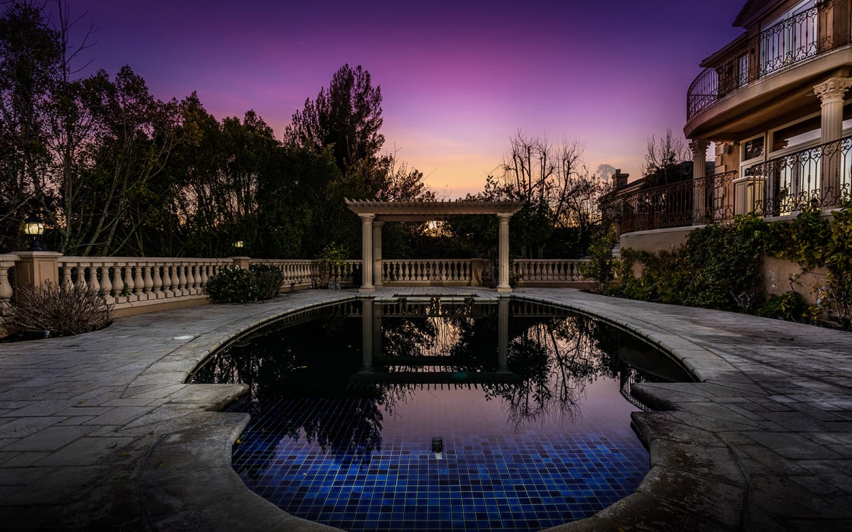 listing-img