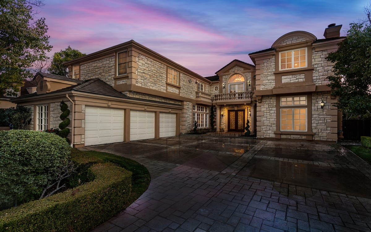 listing-img
