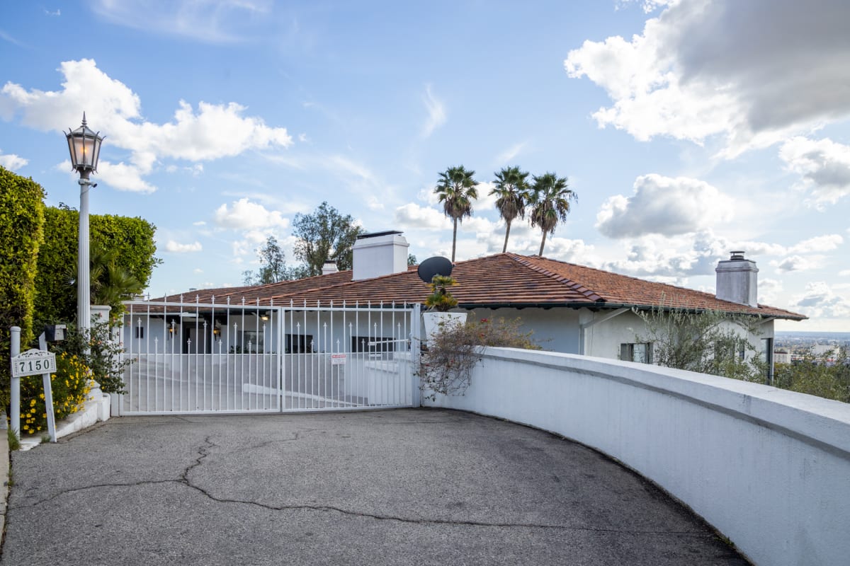 listing-img