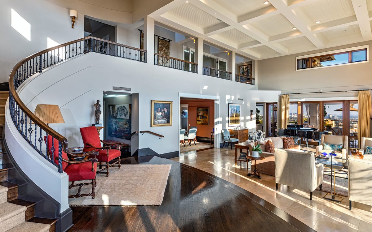 listing-img