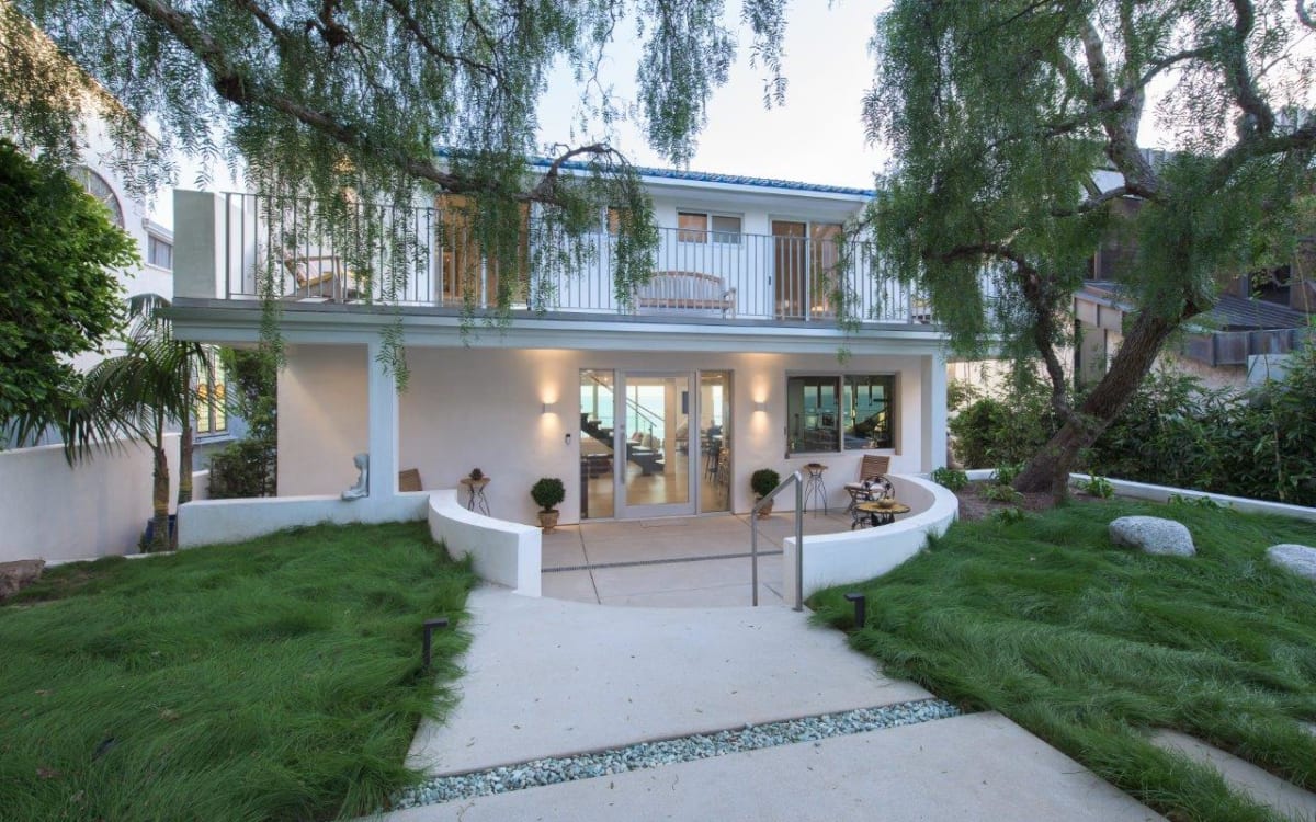 listing-img