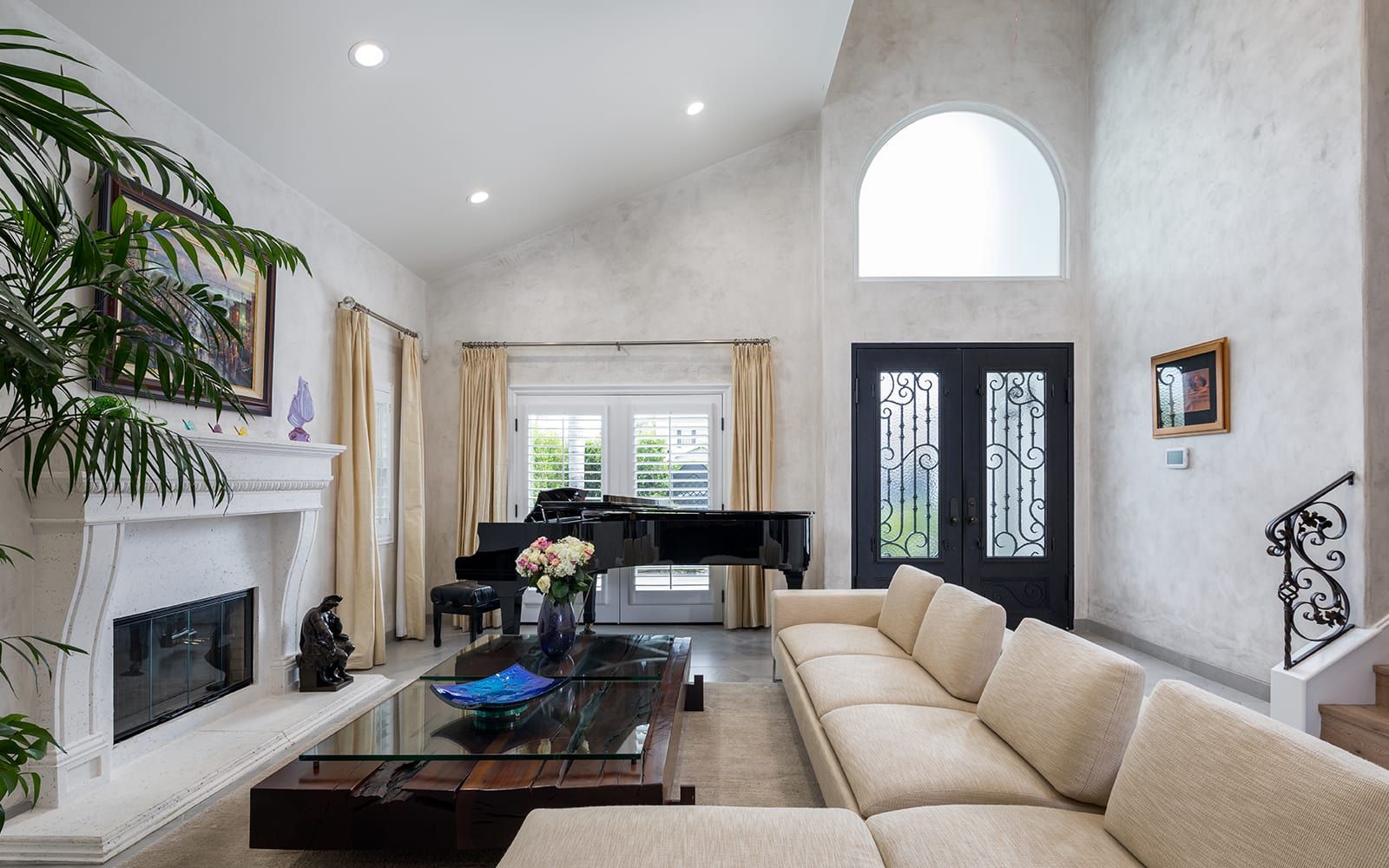 listing-img