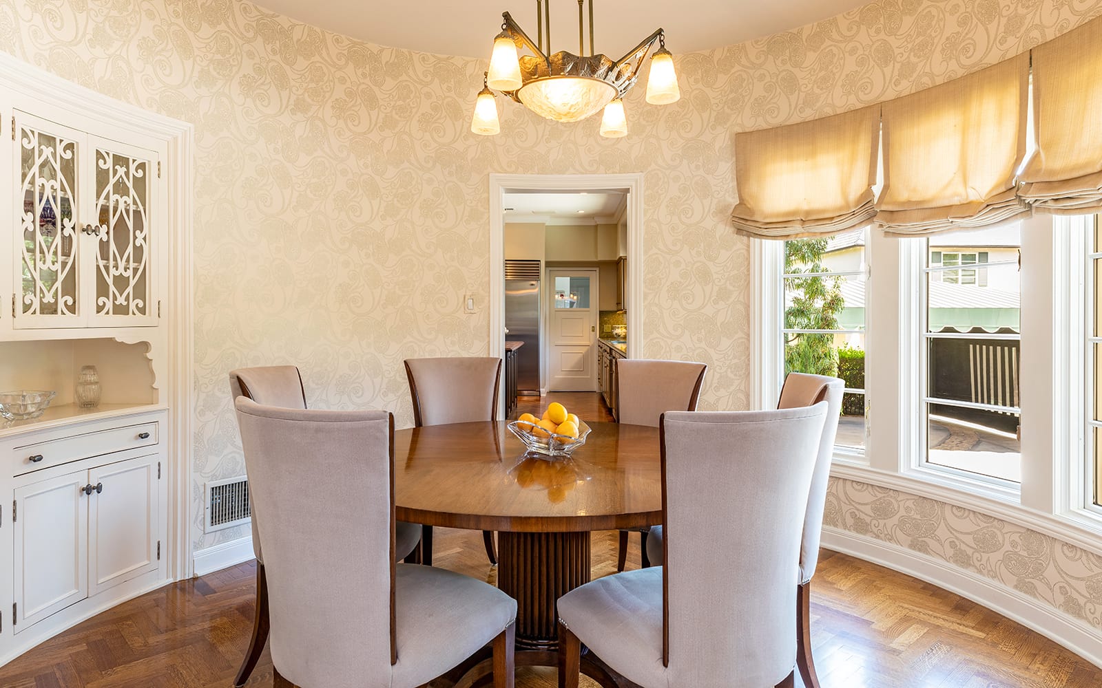 listing-img