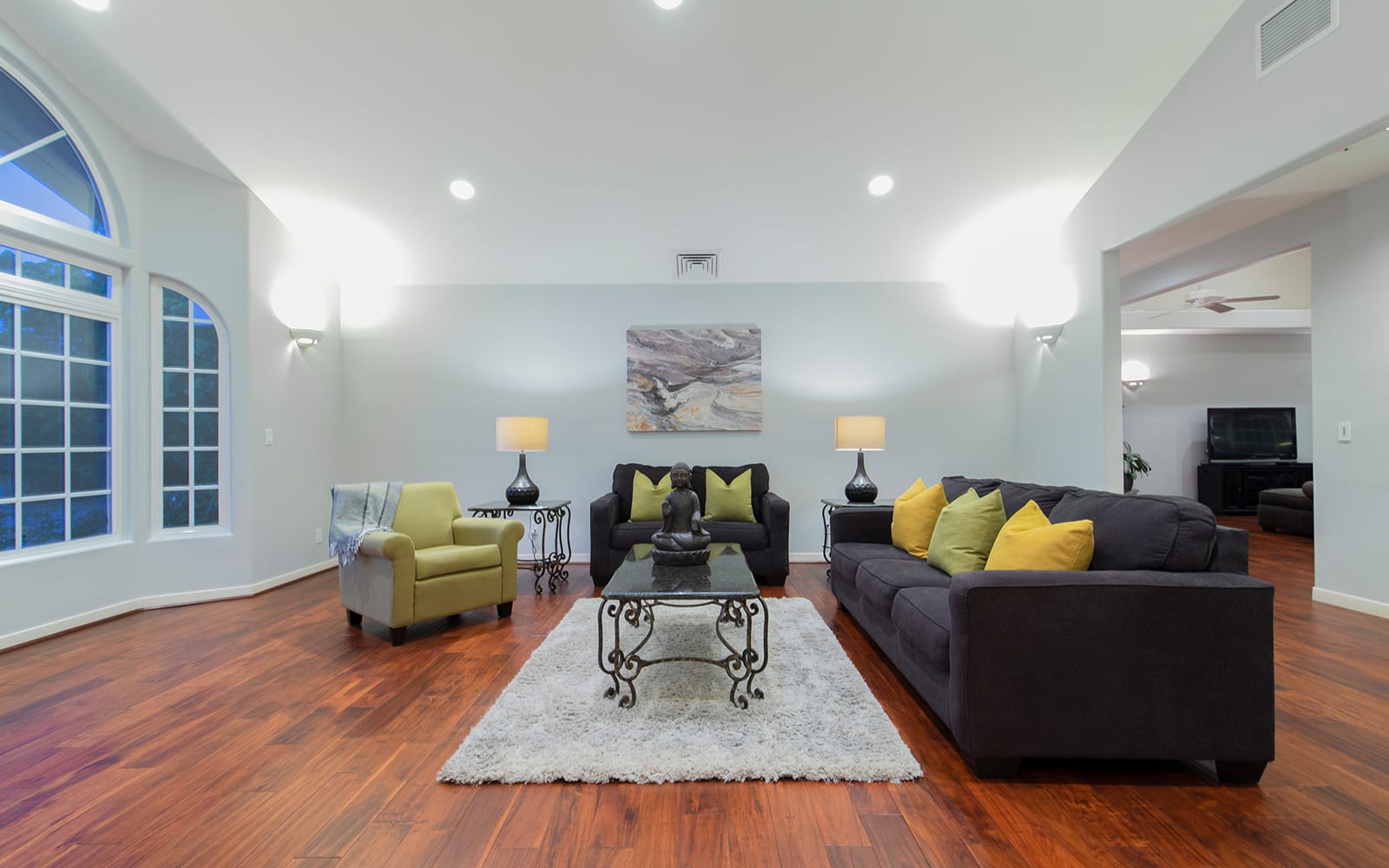 listing-img