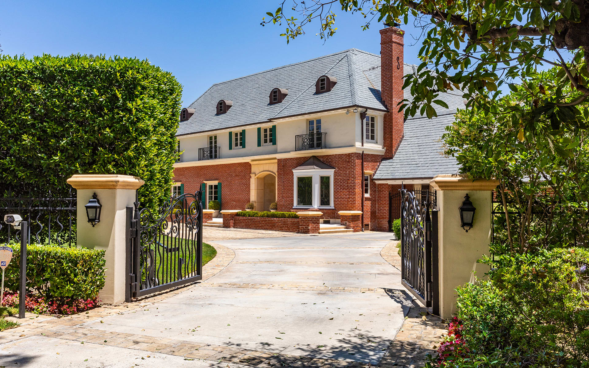 listing-img