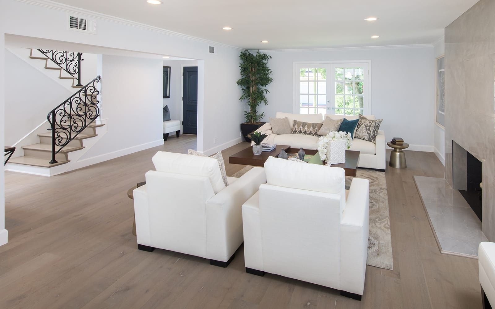 listing-img