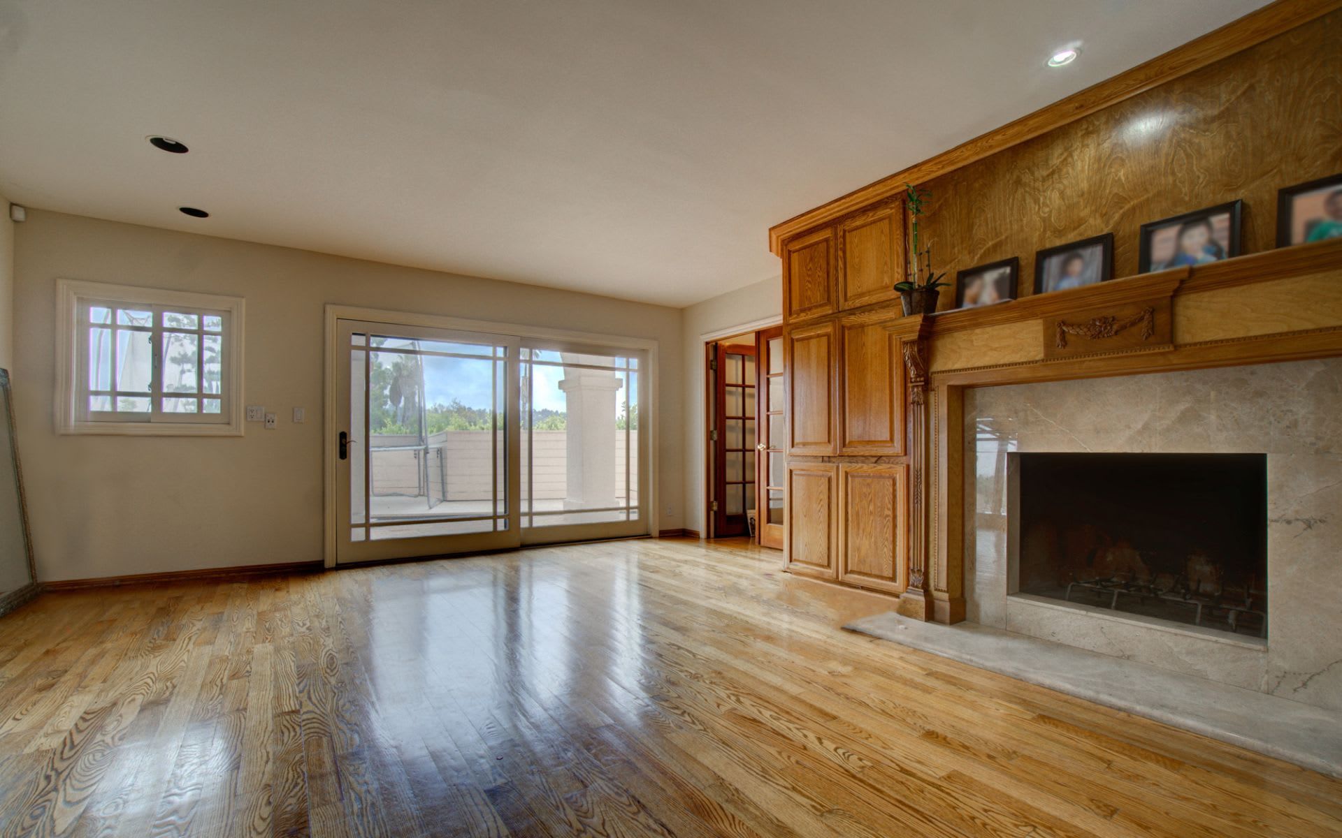 listing-img