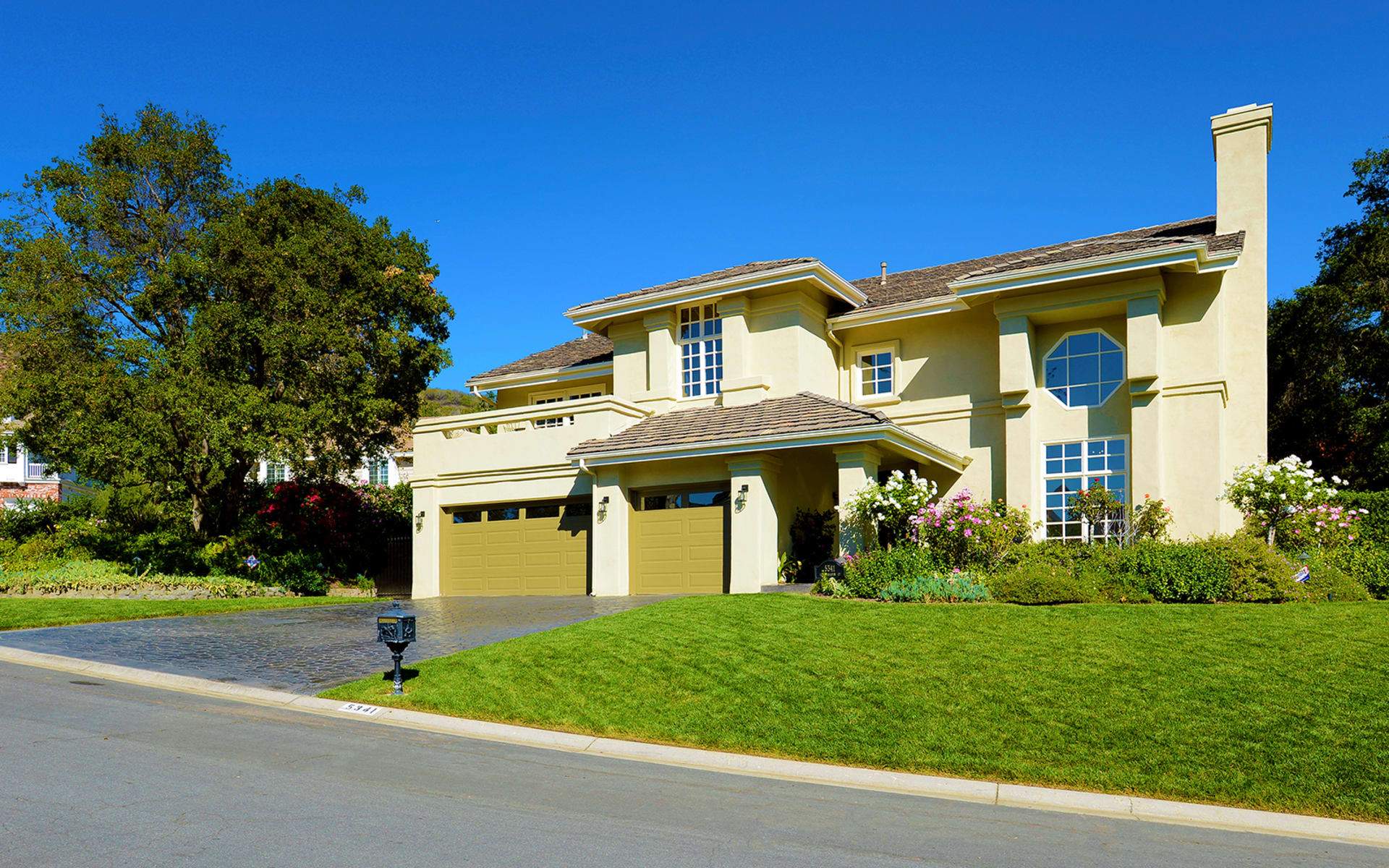 listing-img