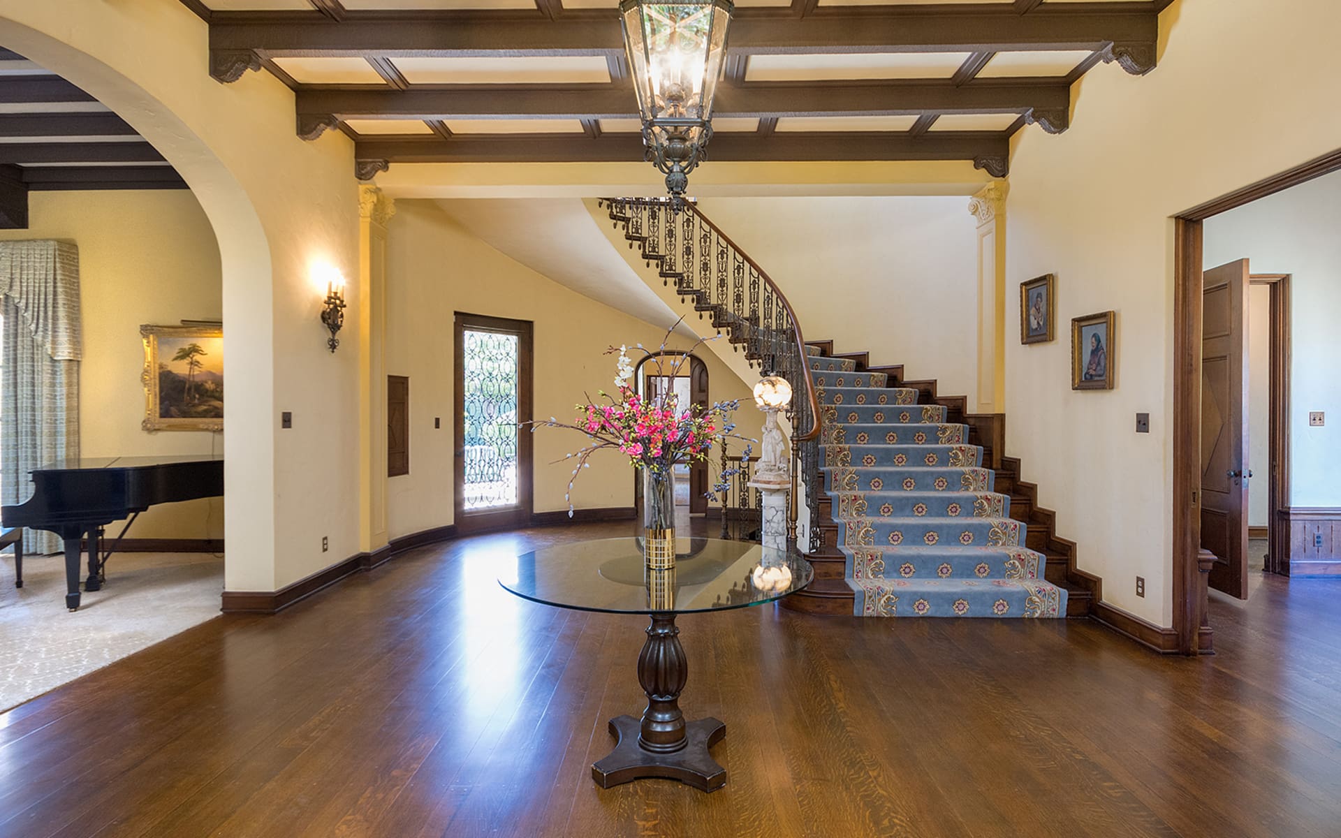 listing-img