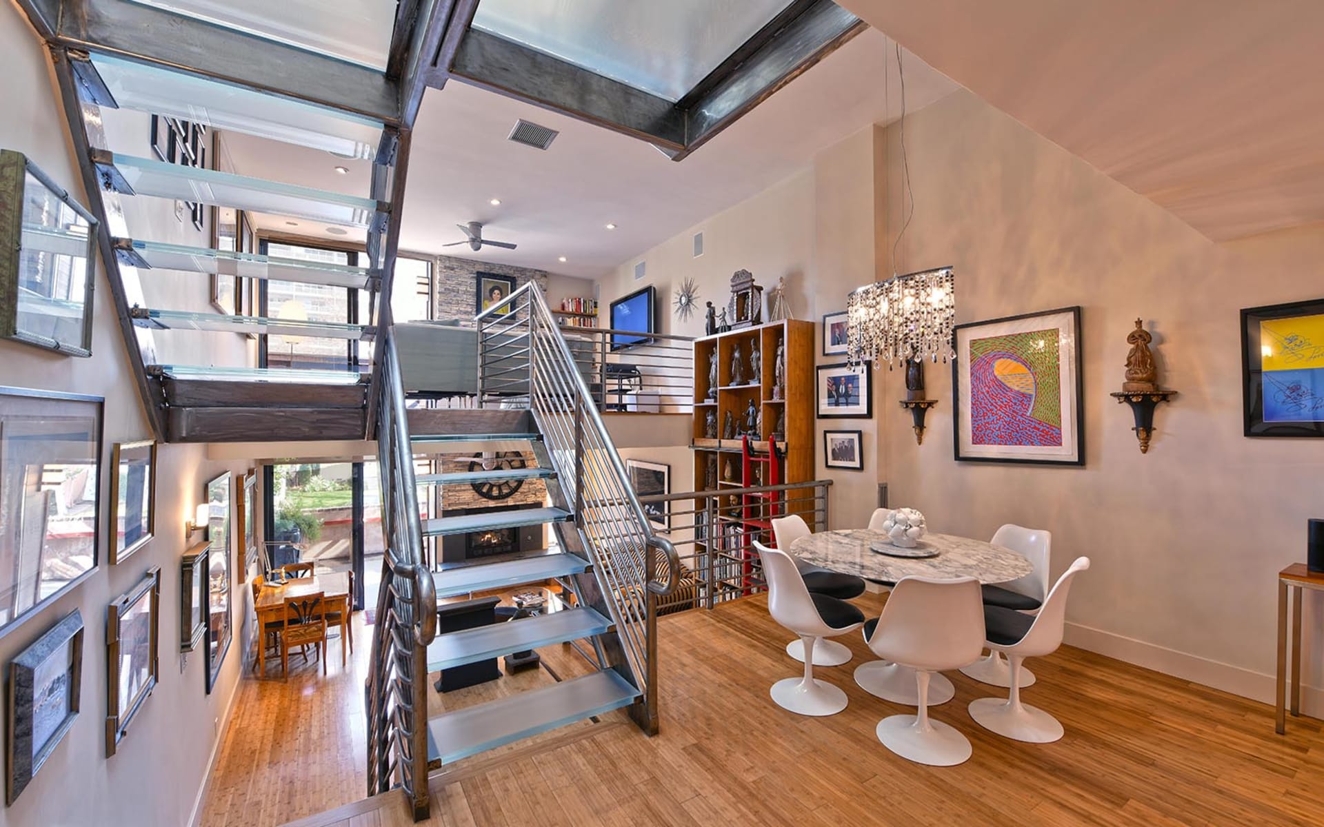 listing-img