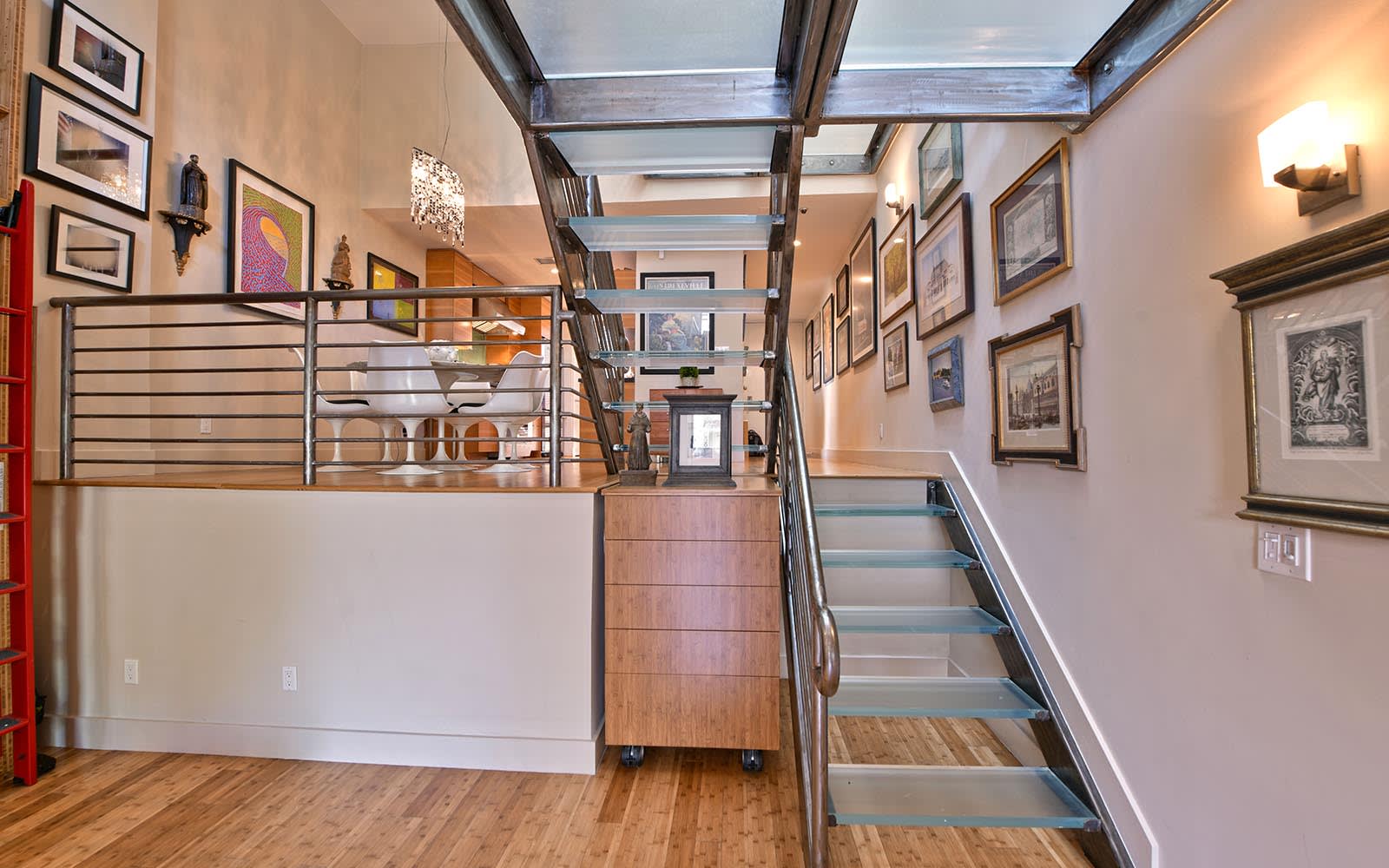 listing-img