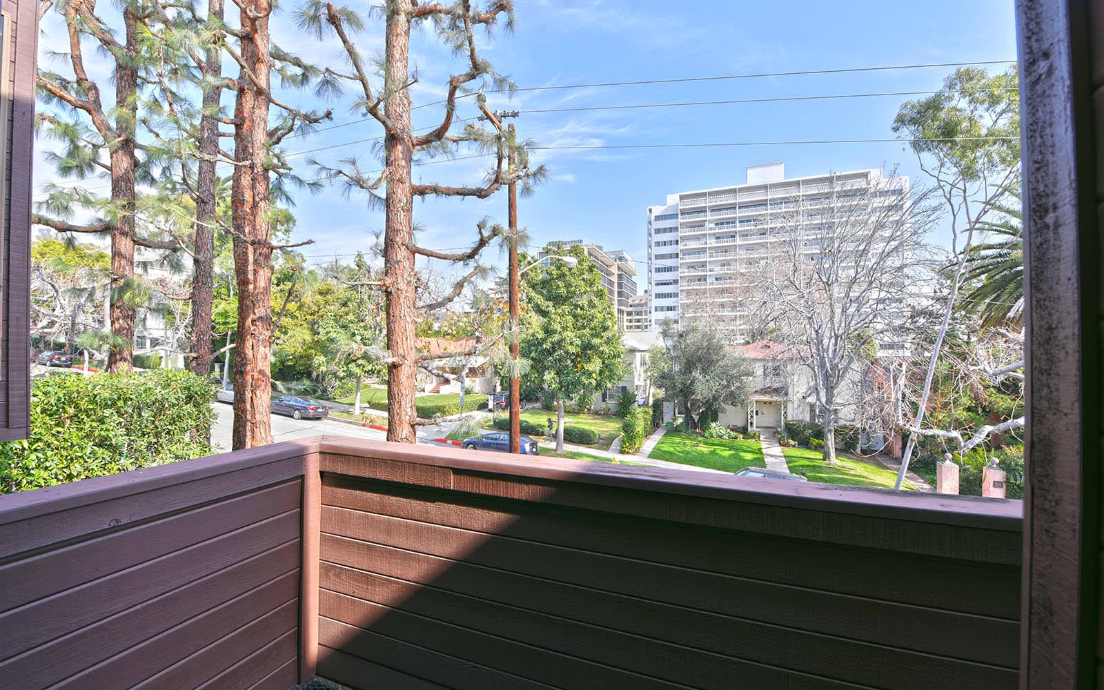 listing-img
