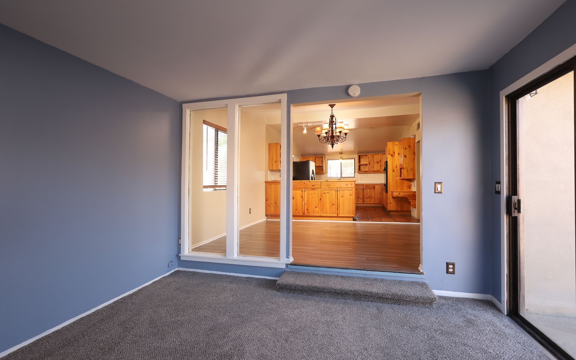 listing-img