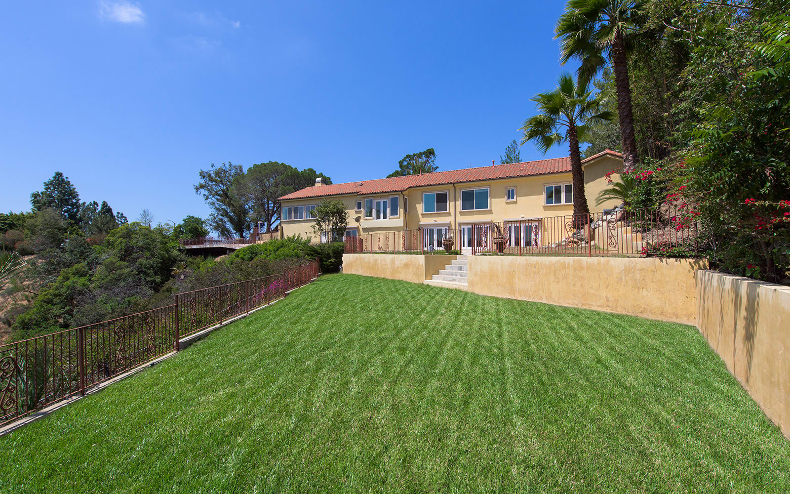 listing-img