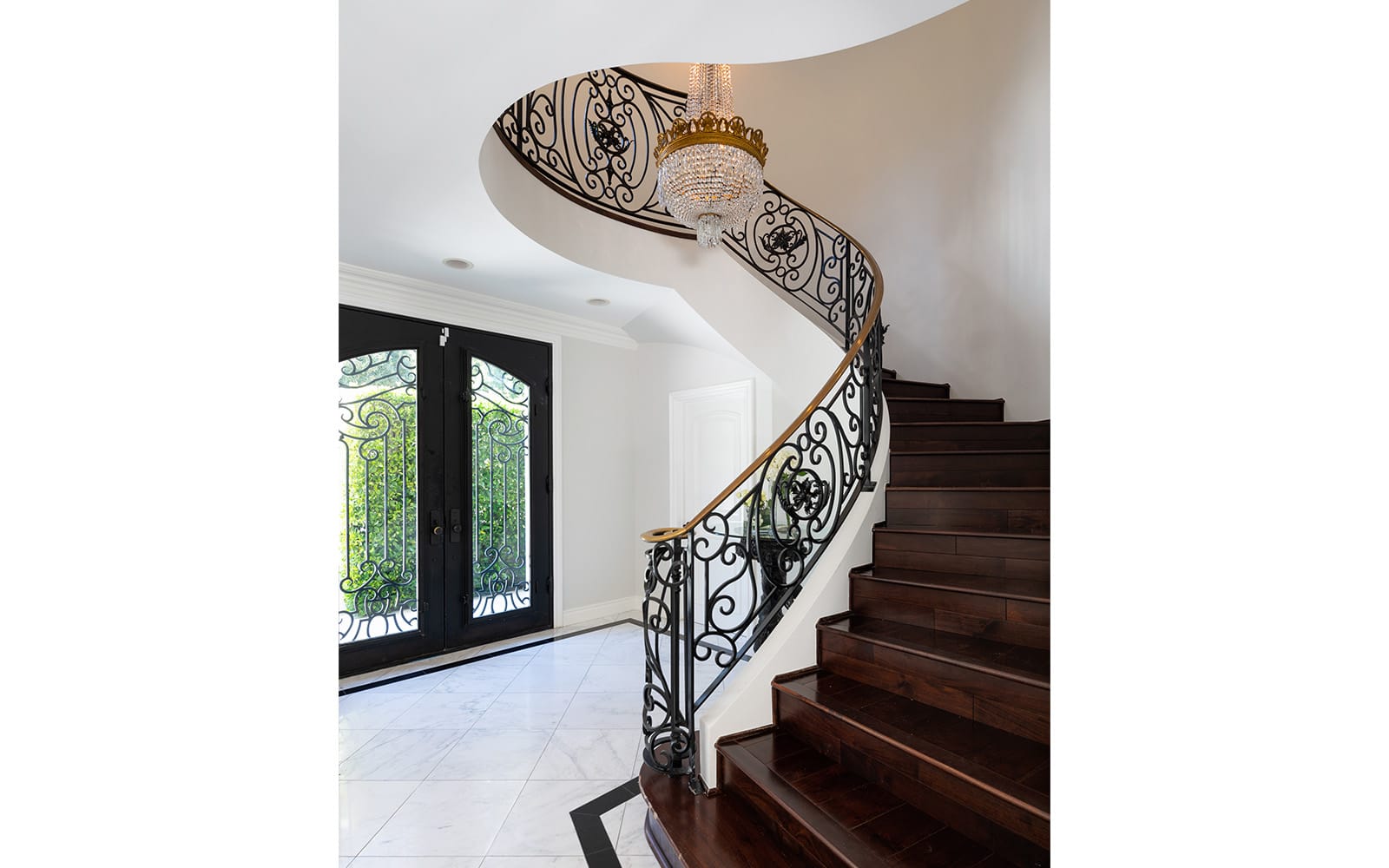 listing-img