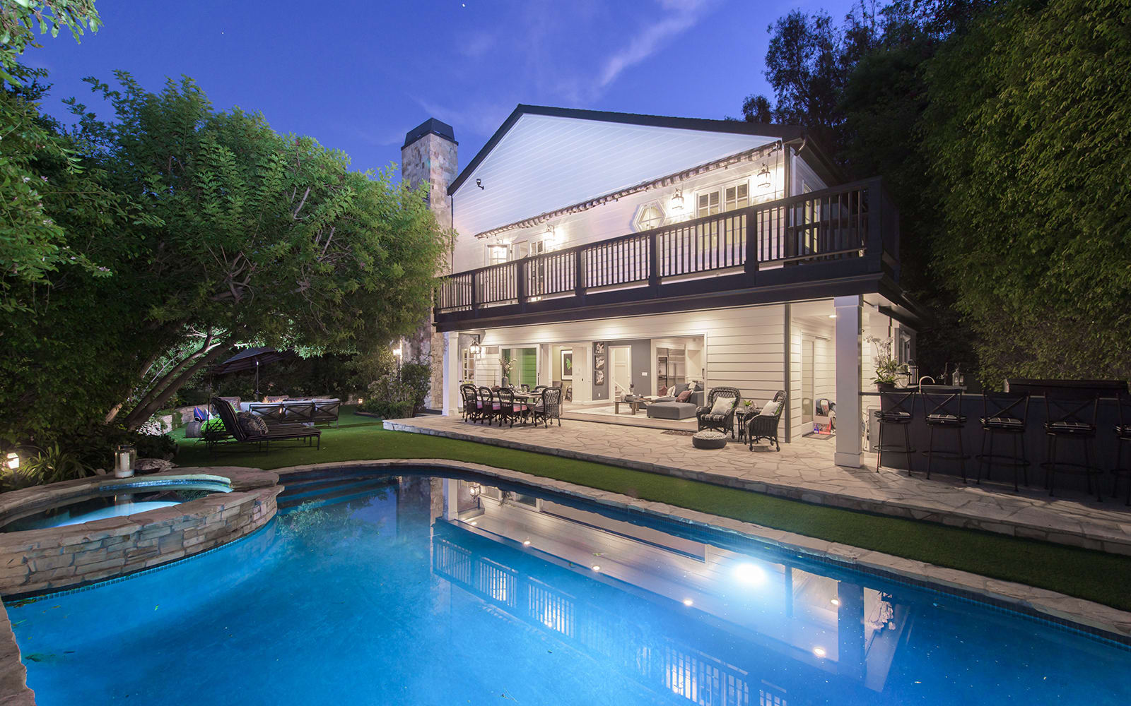 listing-img