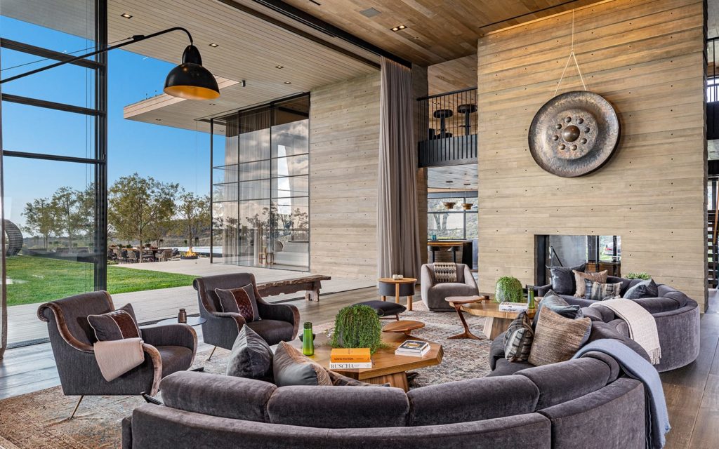 LA developer Ardie Tavangaria lists mansion for $350,000/Mo