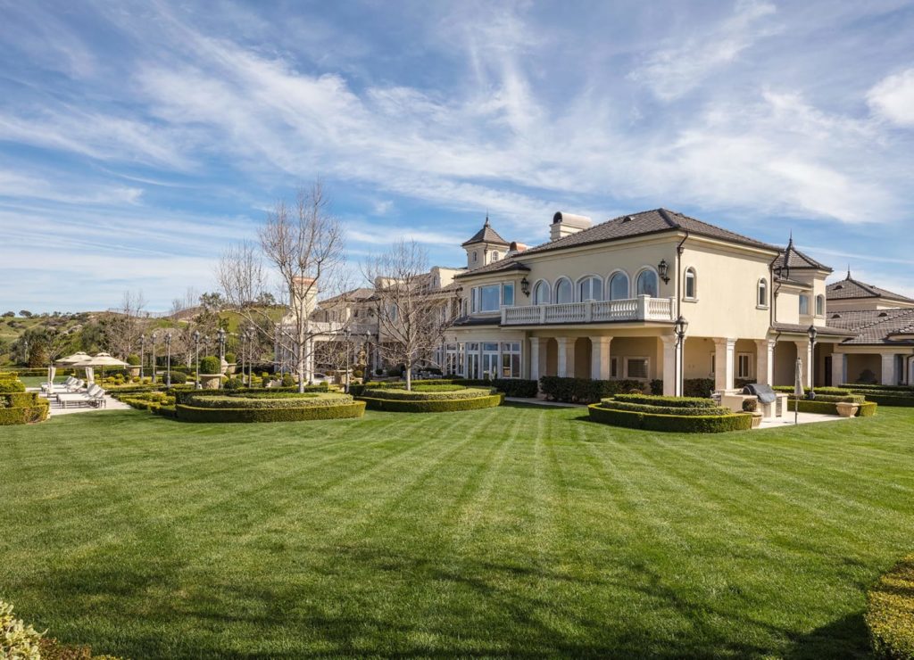 South Korean royals shell out $12.6 million for a Thousand Oaks palace