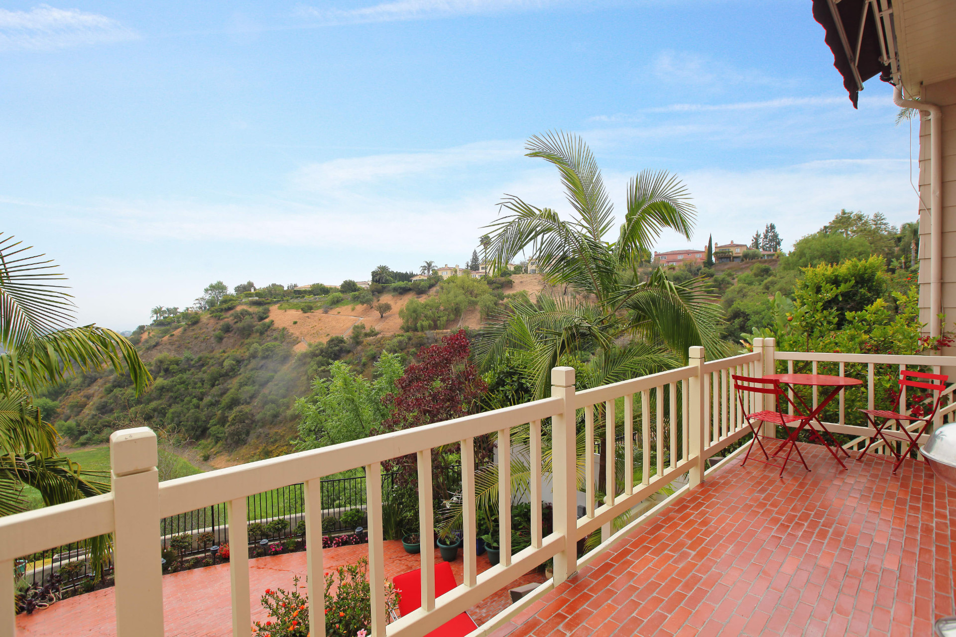 listing-img