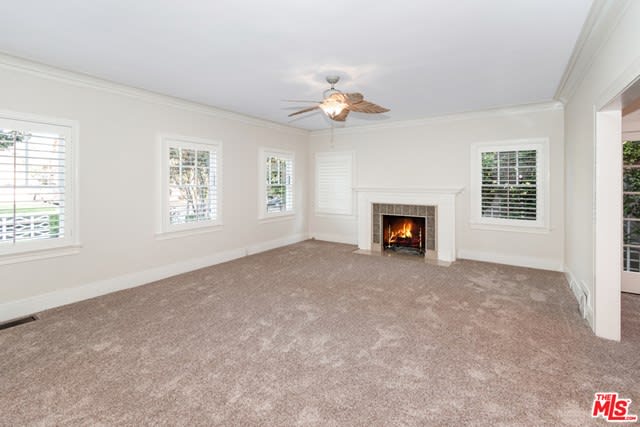 listing-img