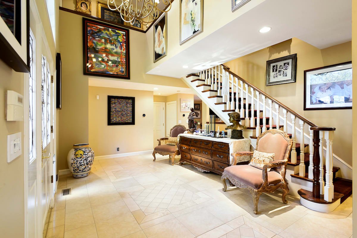 listing-img