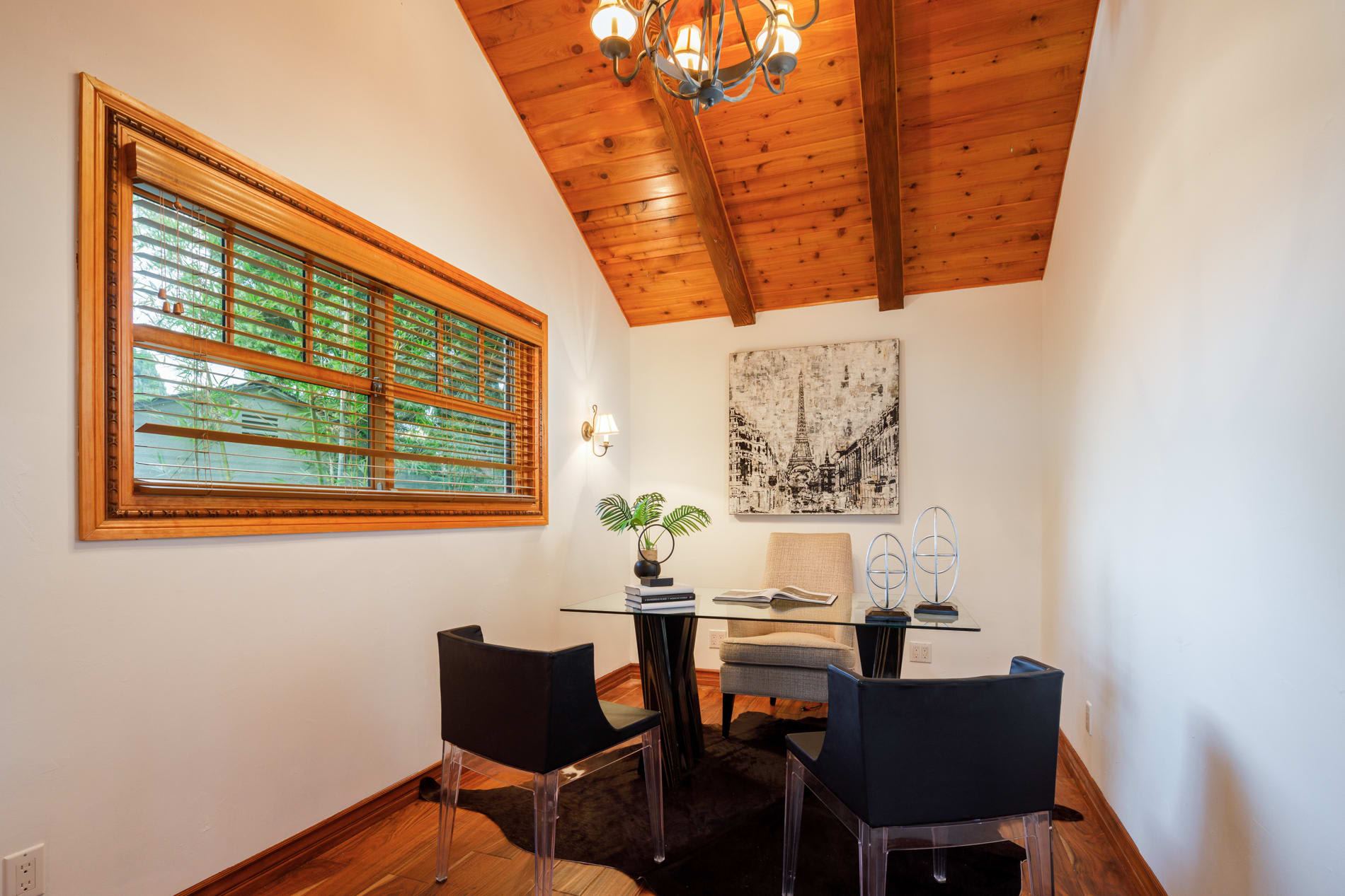 listing-img
