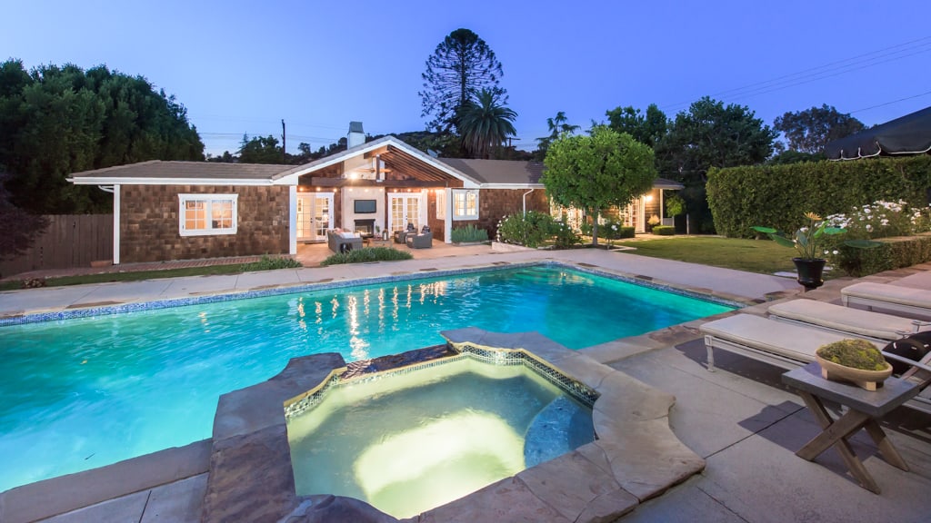 listing-img