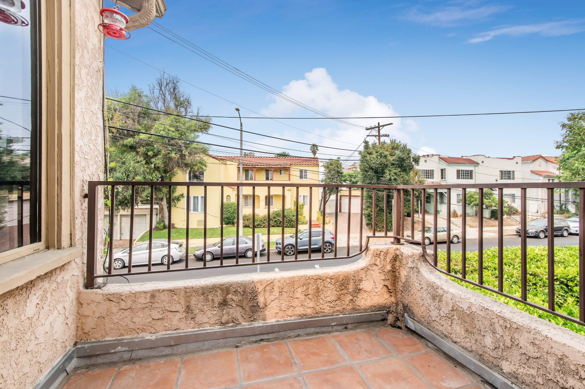 listing-img