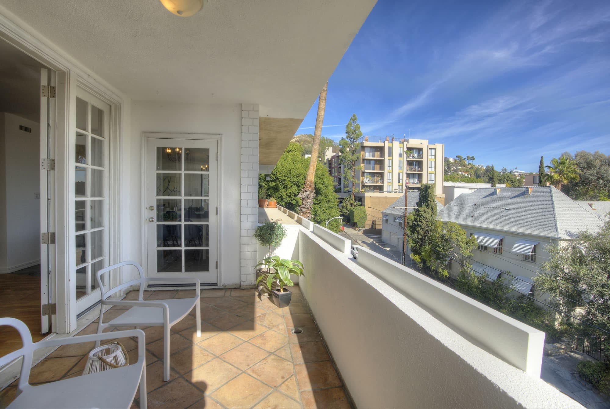 listing-img