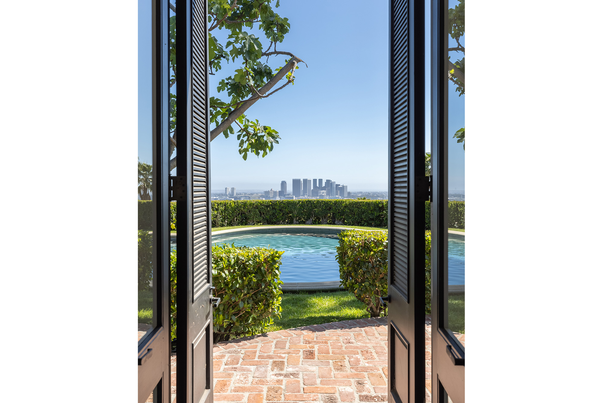 listing-img