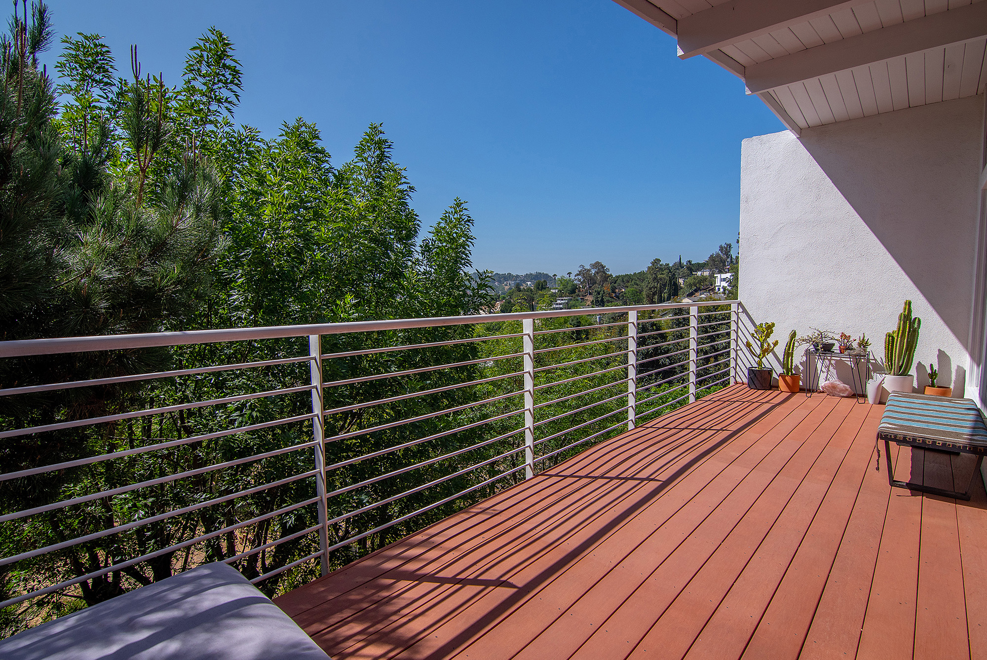 listing-img