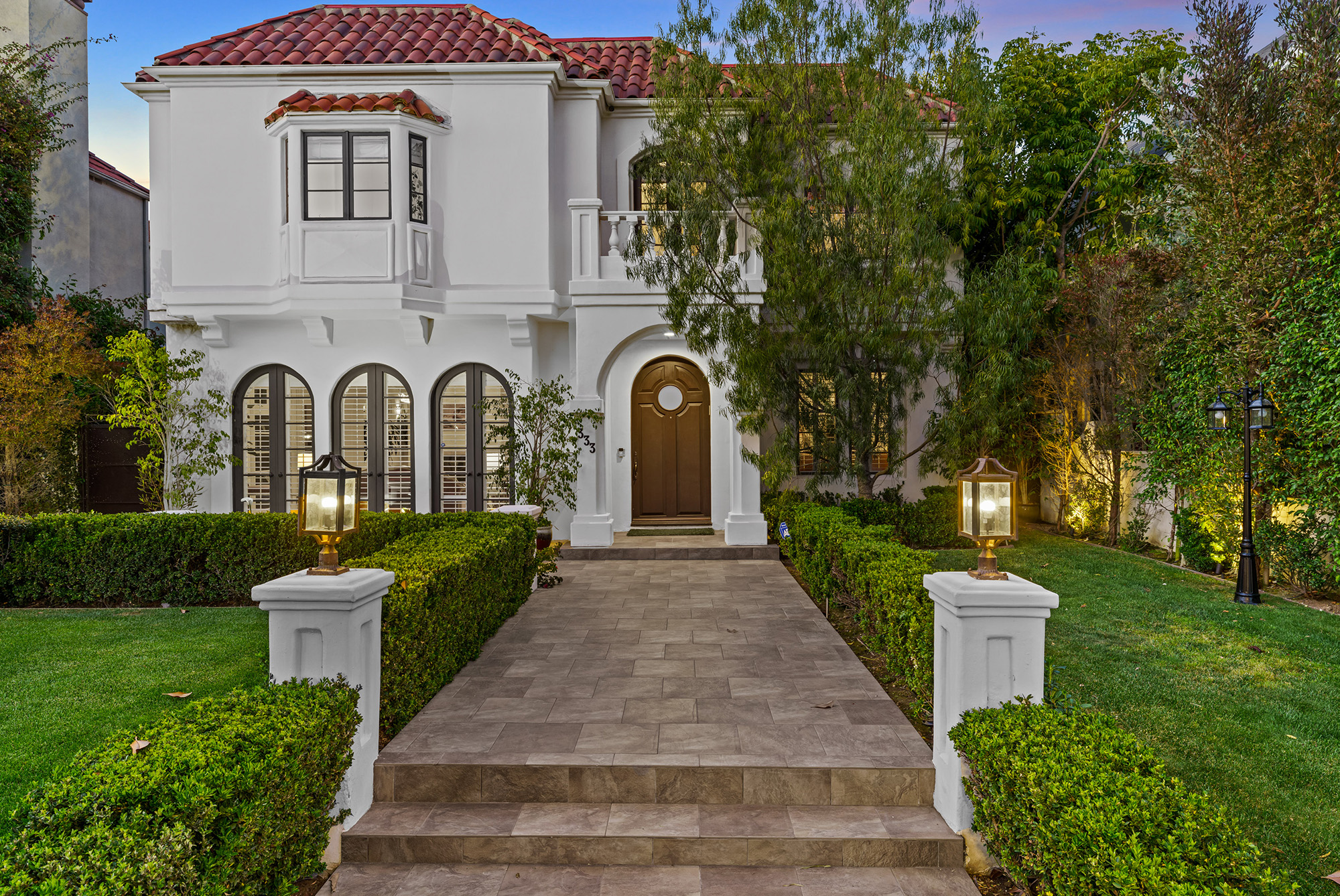 listing-img