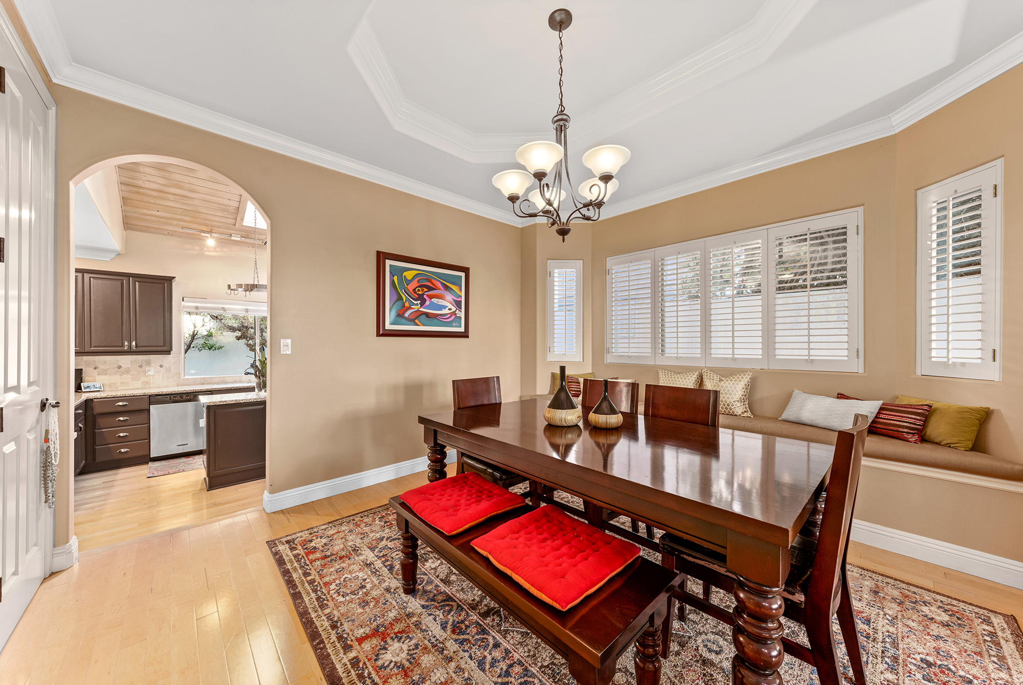 listing-img