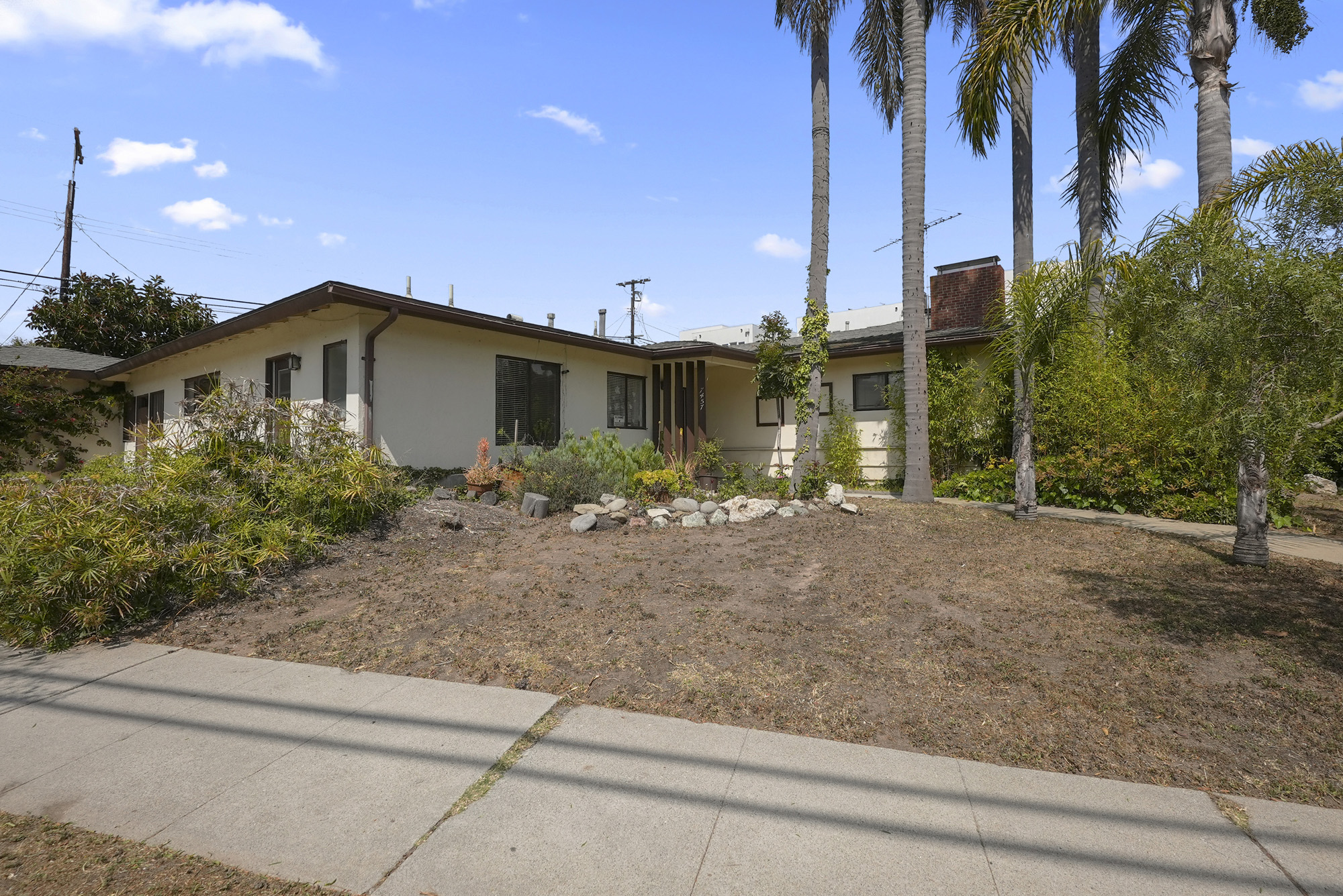 listing-img