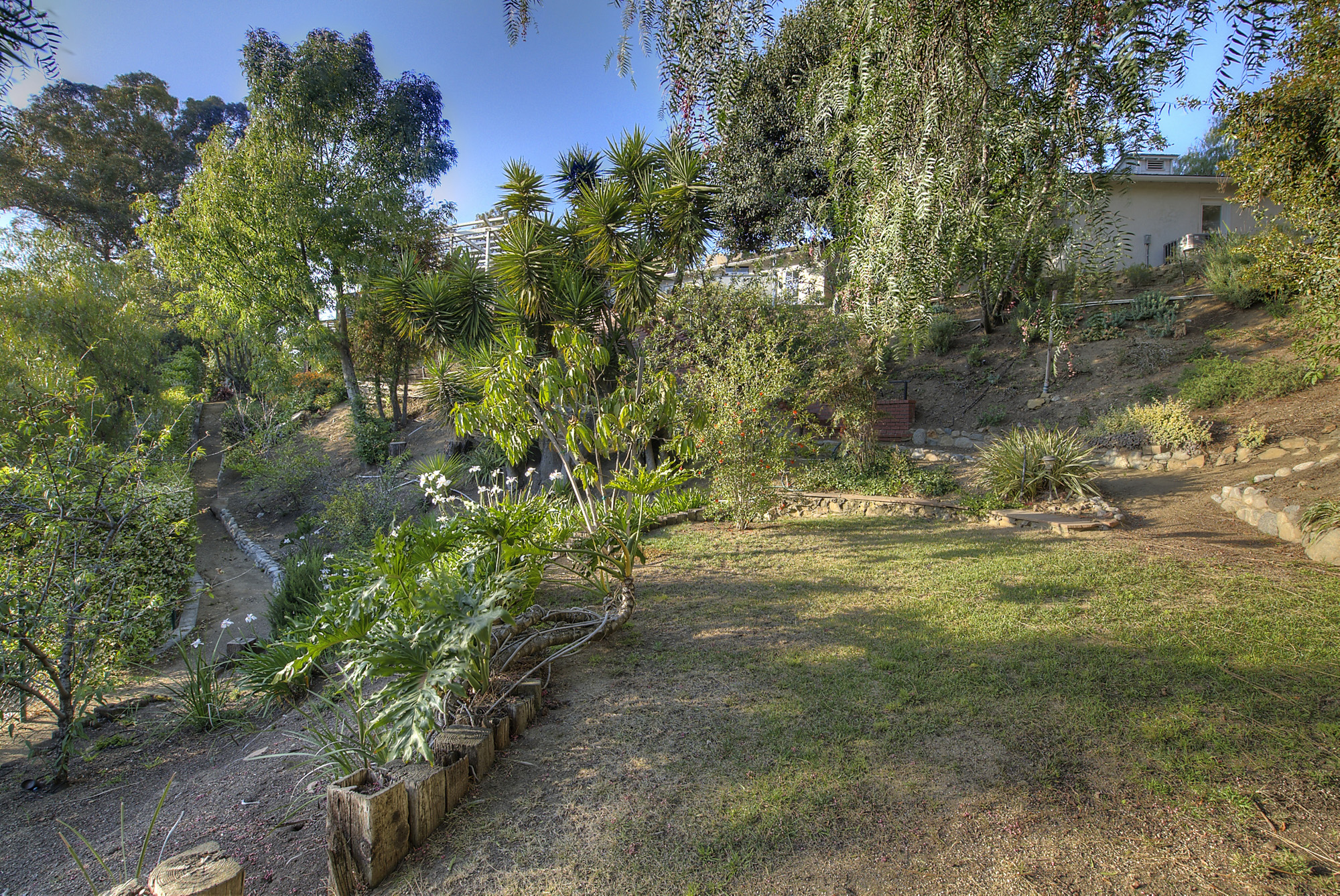 listing-img