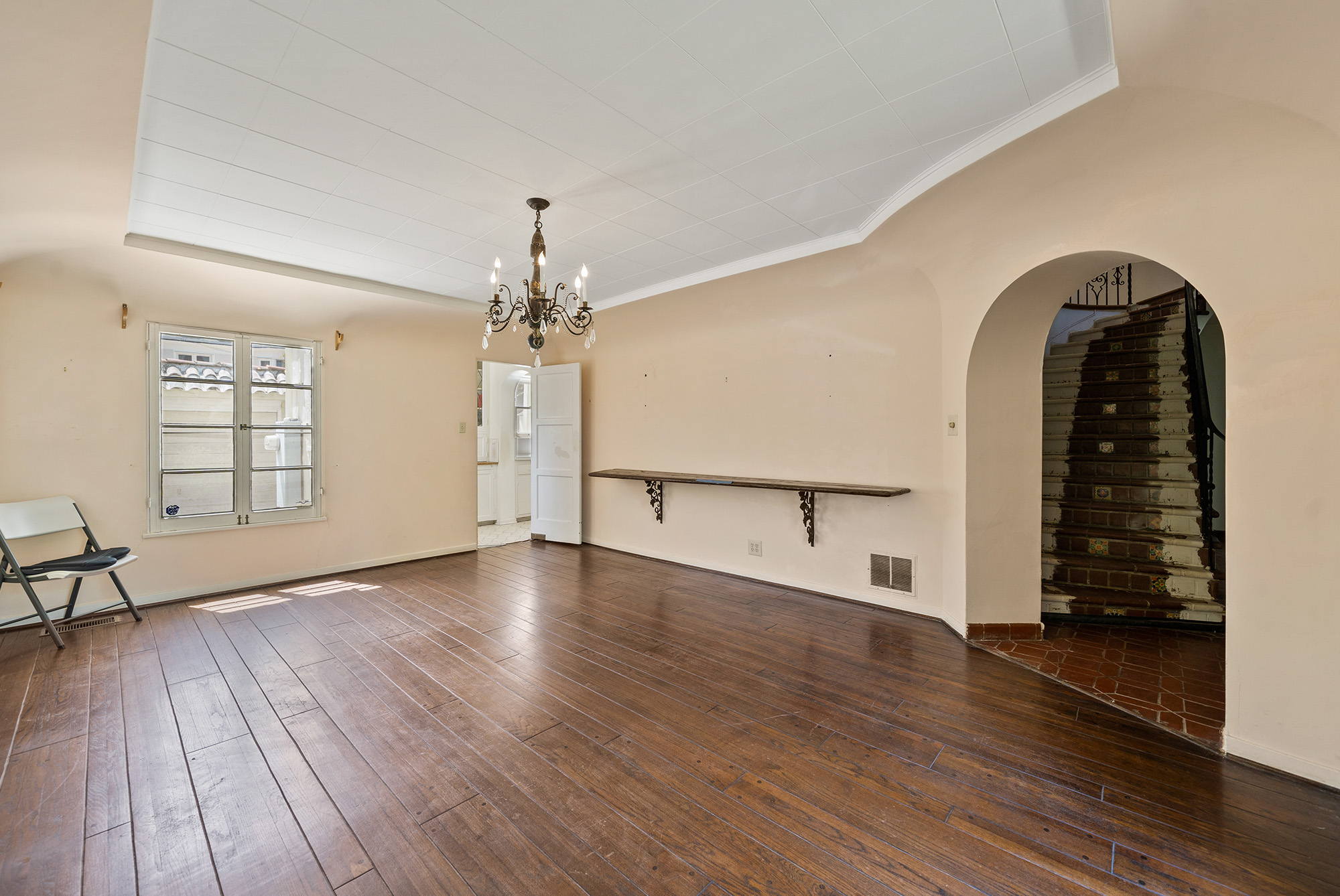 listing-img