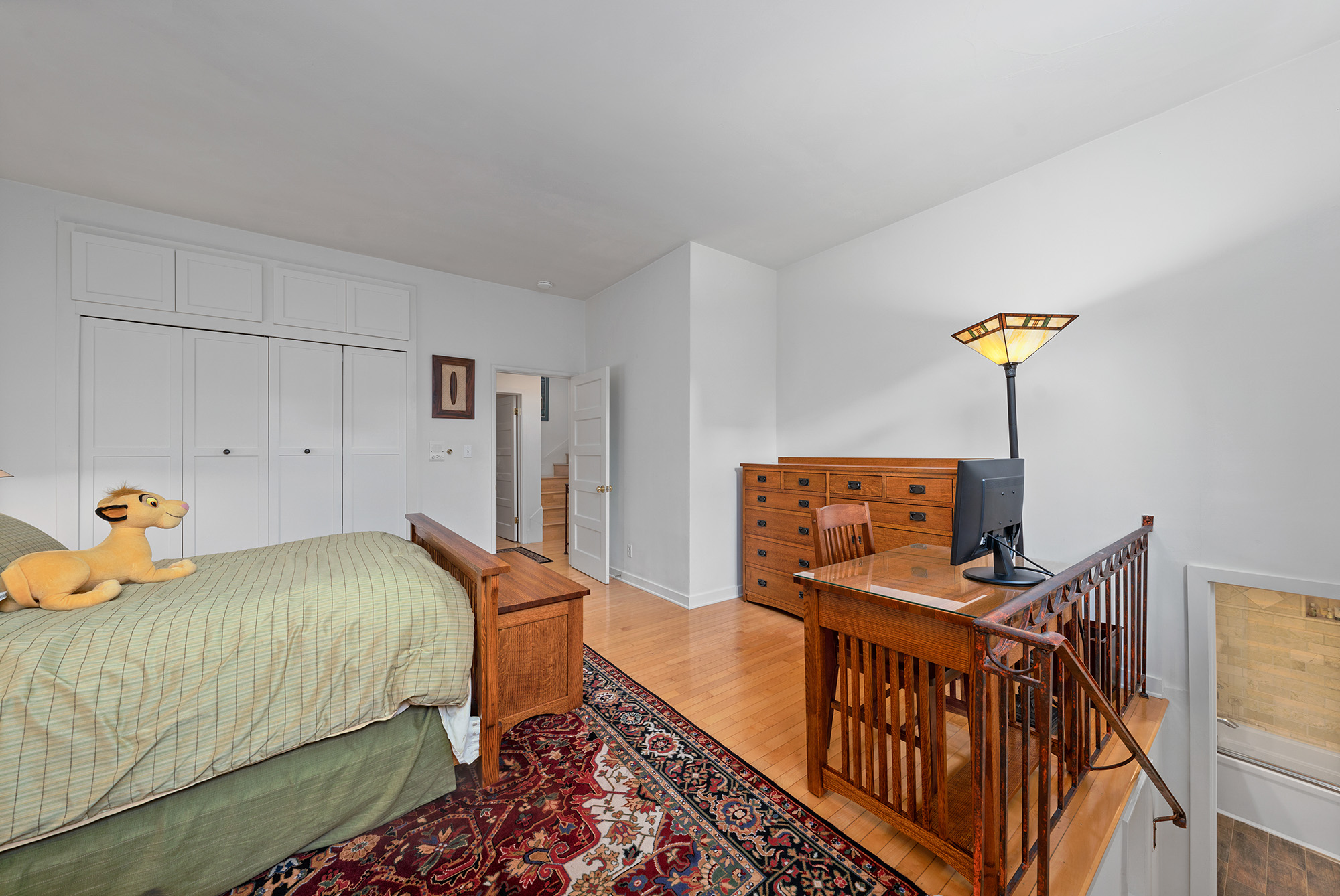 listing-img