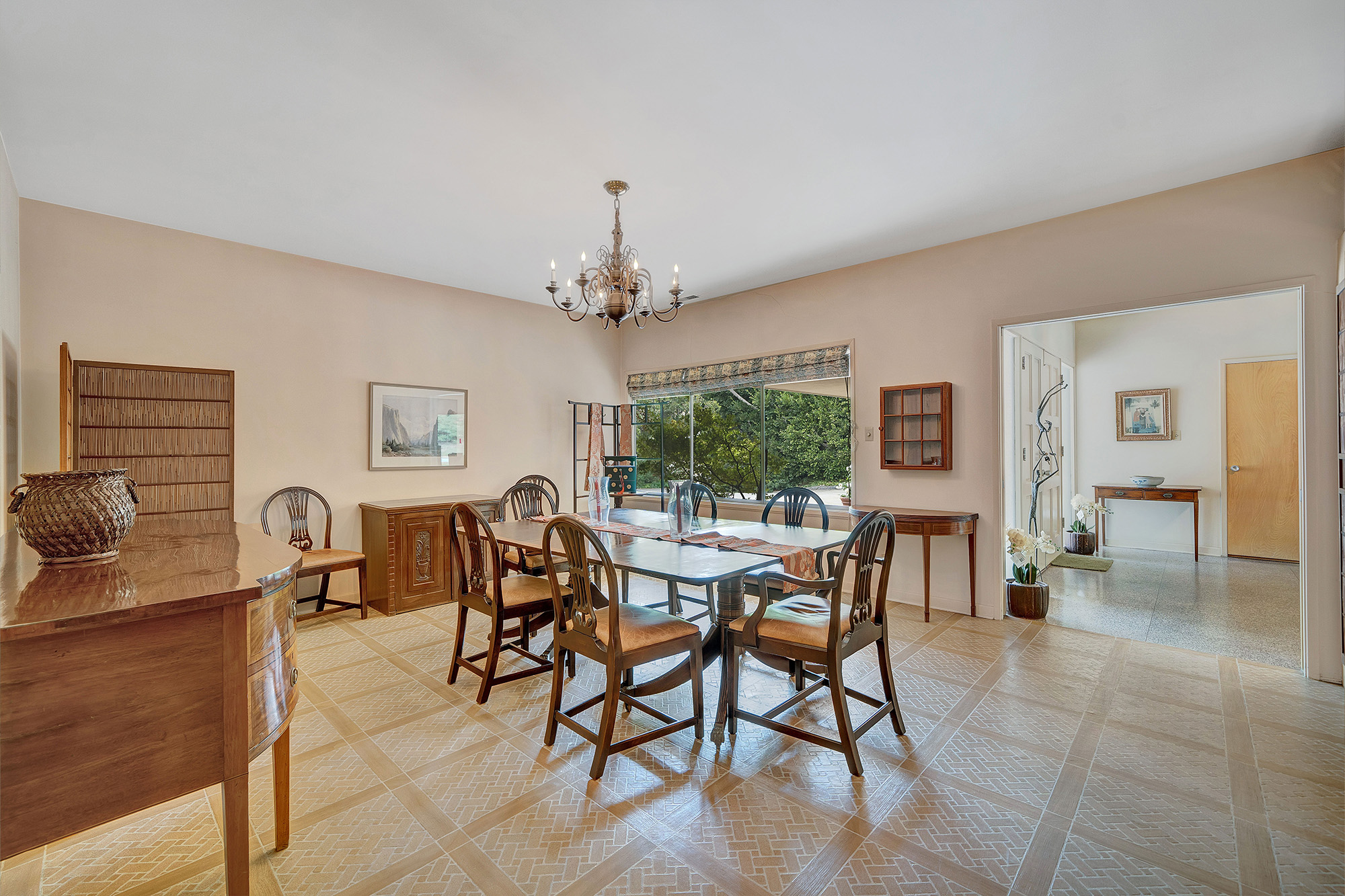 listing-img