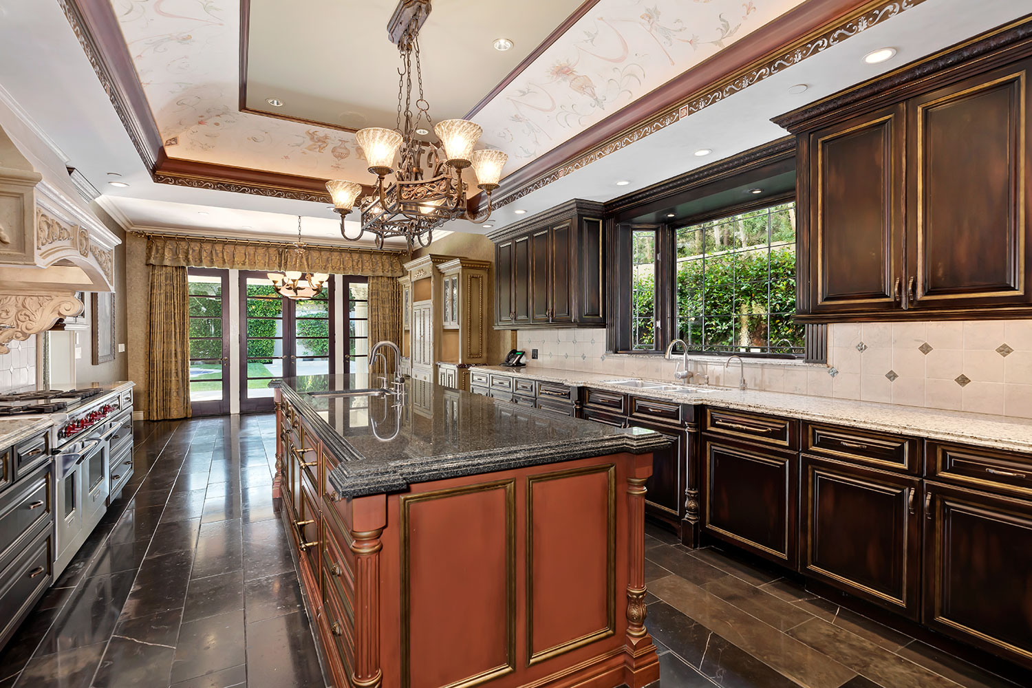 listing-img