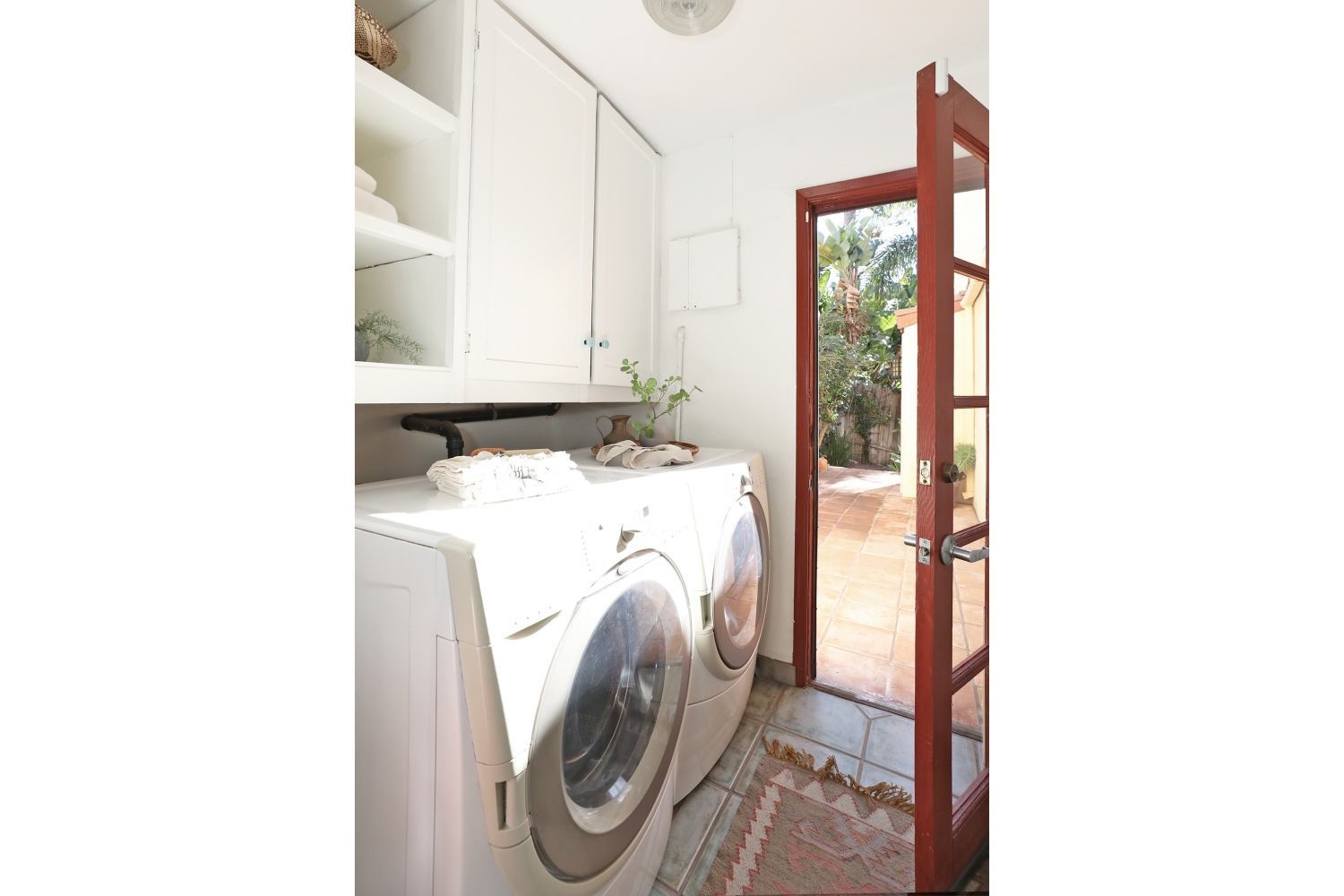 listing-img