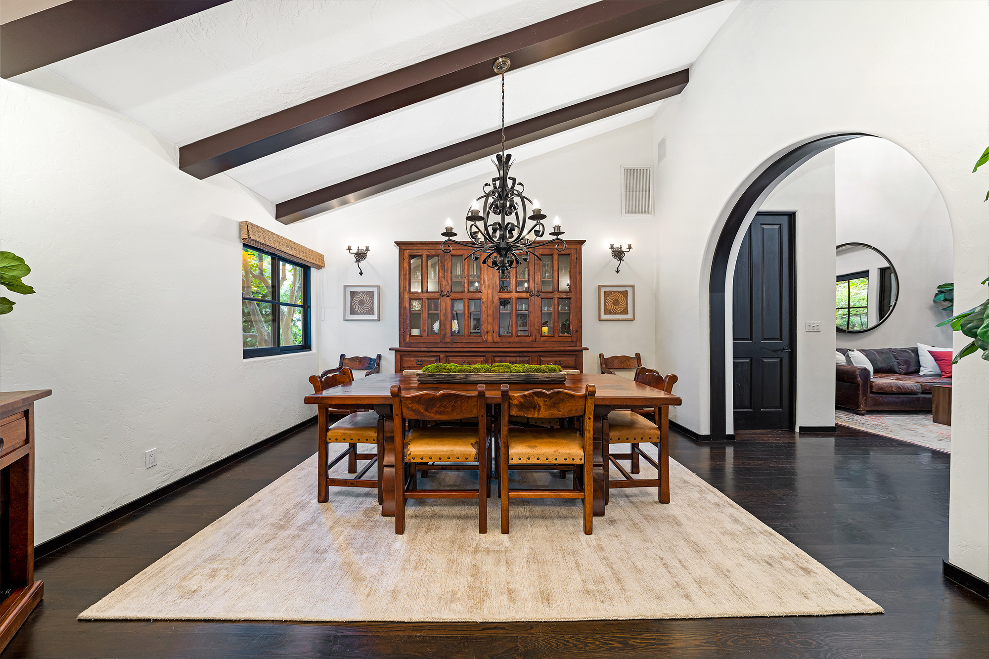 listing-img