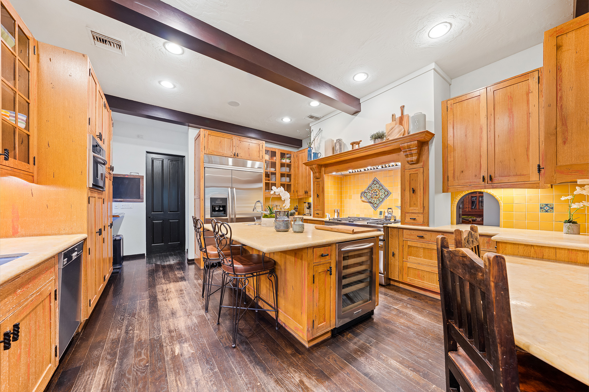 listing-img