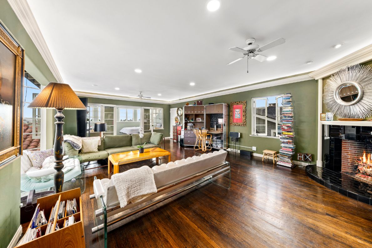 listing-img