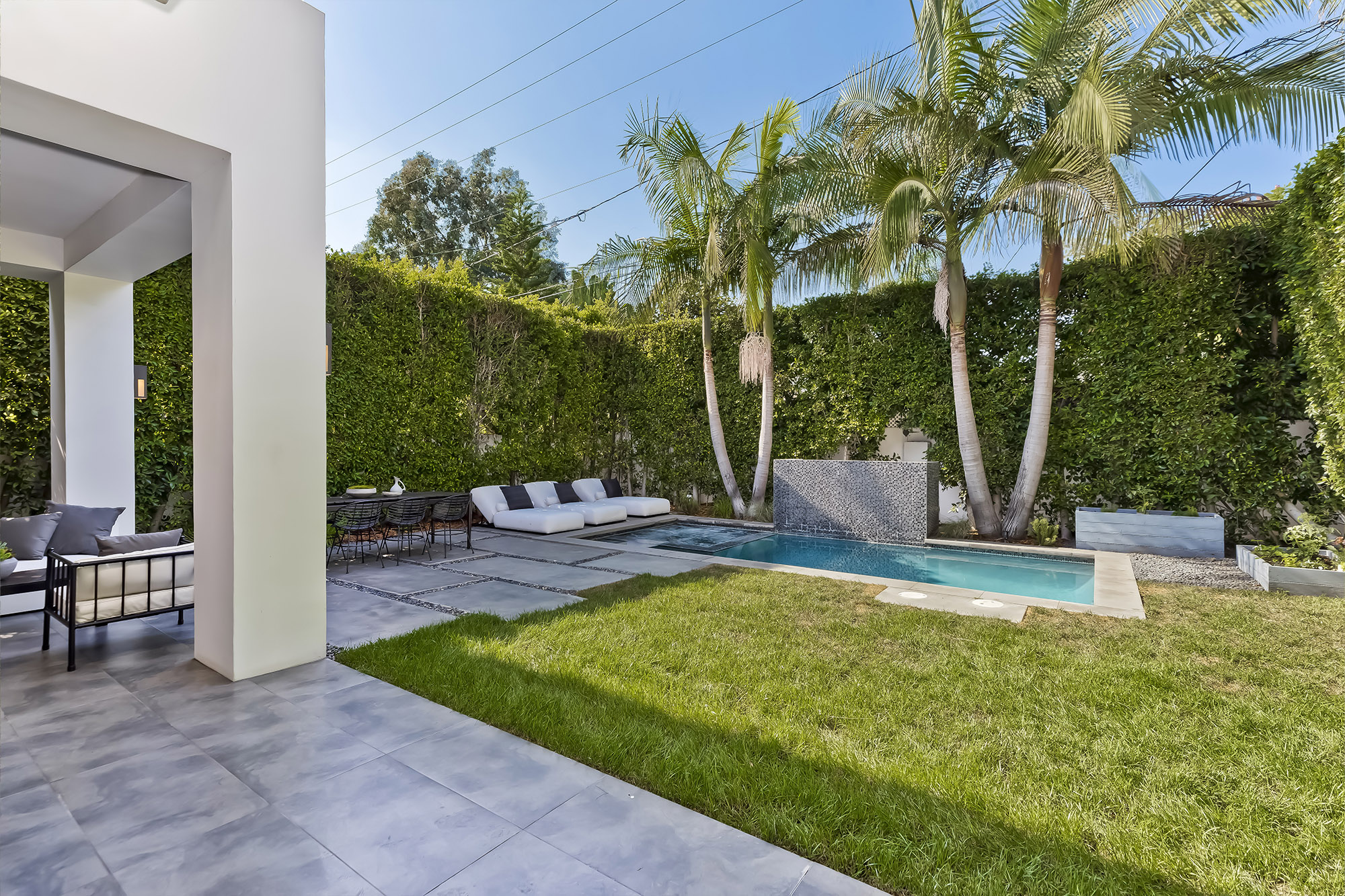 listing-img