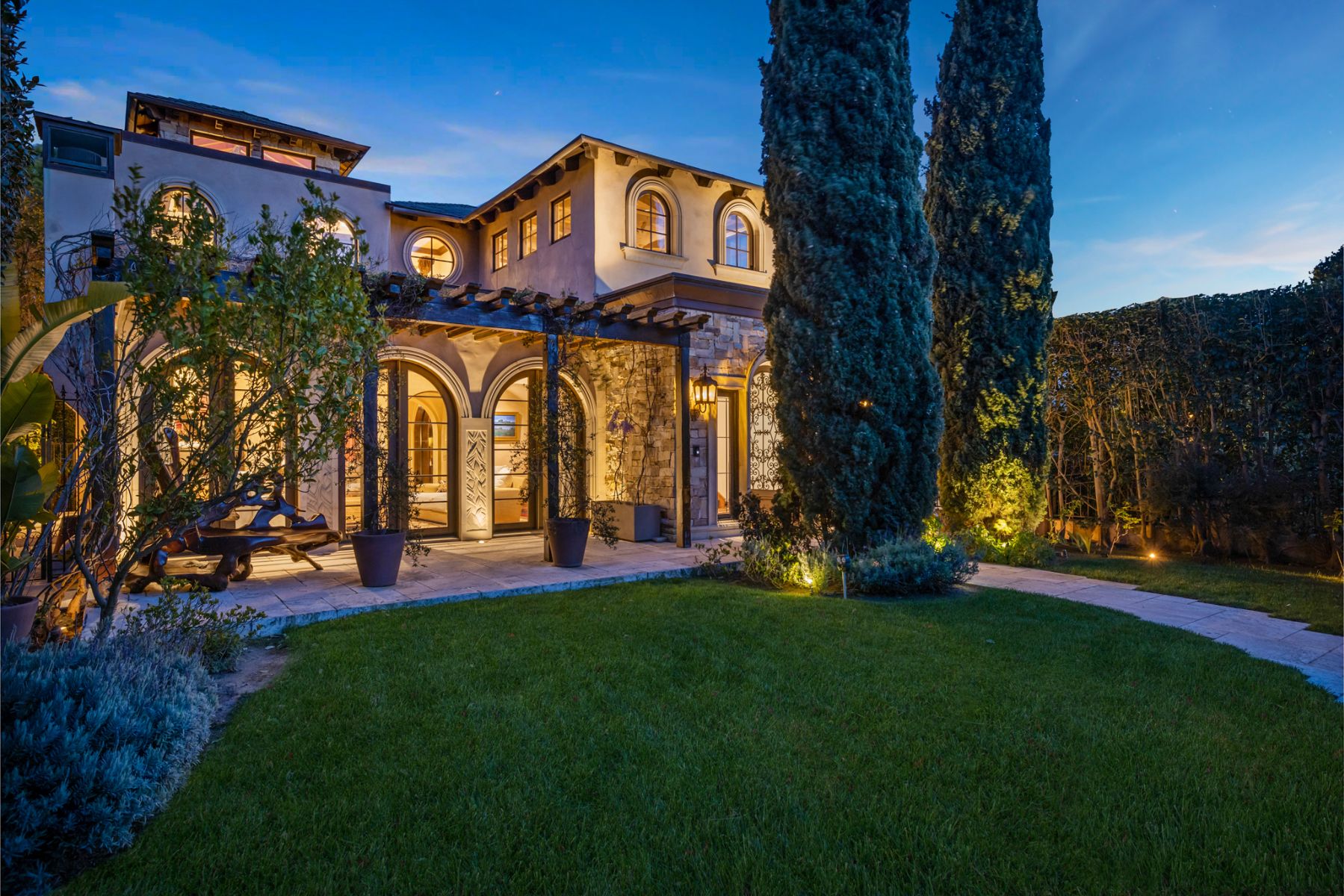 listing-img